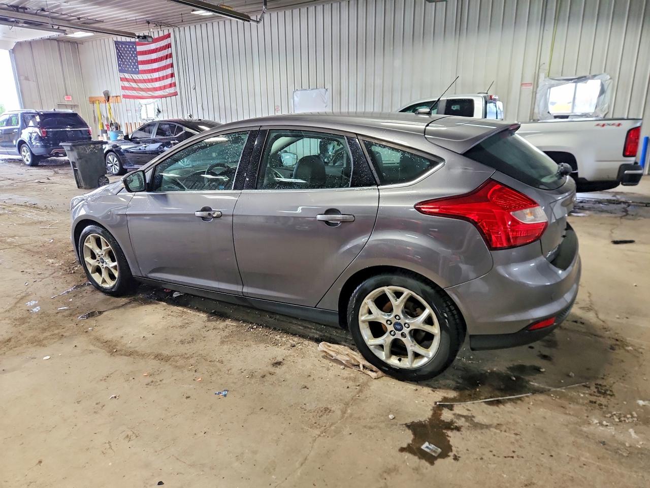 2013 Ford Focus Titanium Gray vin: 1FADP3N20DL300334