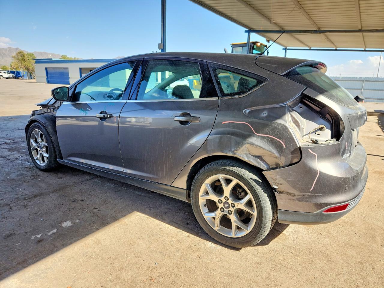 2014 Ford Focus Titanium Gray vin: 1FADP3N20EL156043