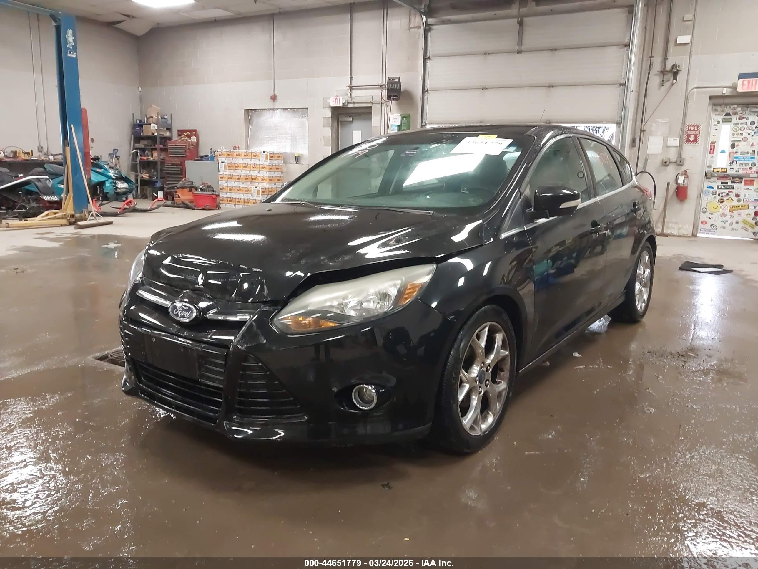 2014 Ford Focus Titanium Black vin: 1FADP3N20EL158925