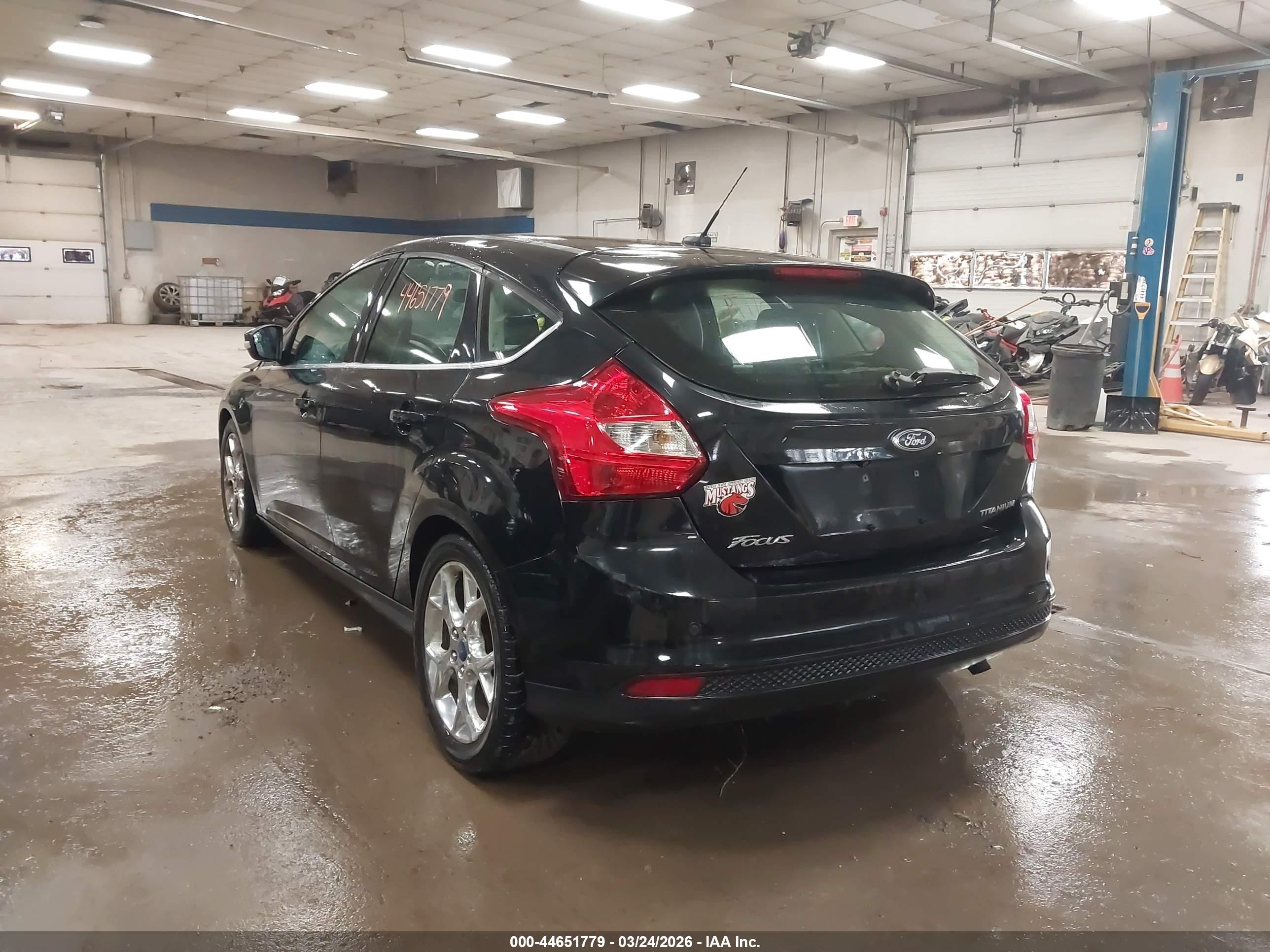 2014 Ford Focus Titanium Black vin: 1FADP3N20EL158925