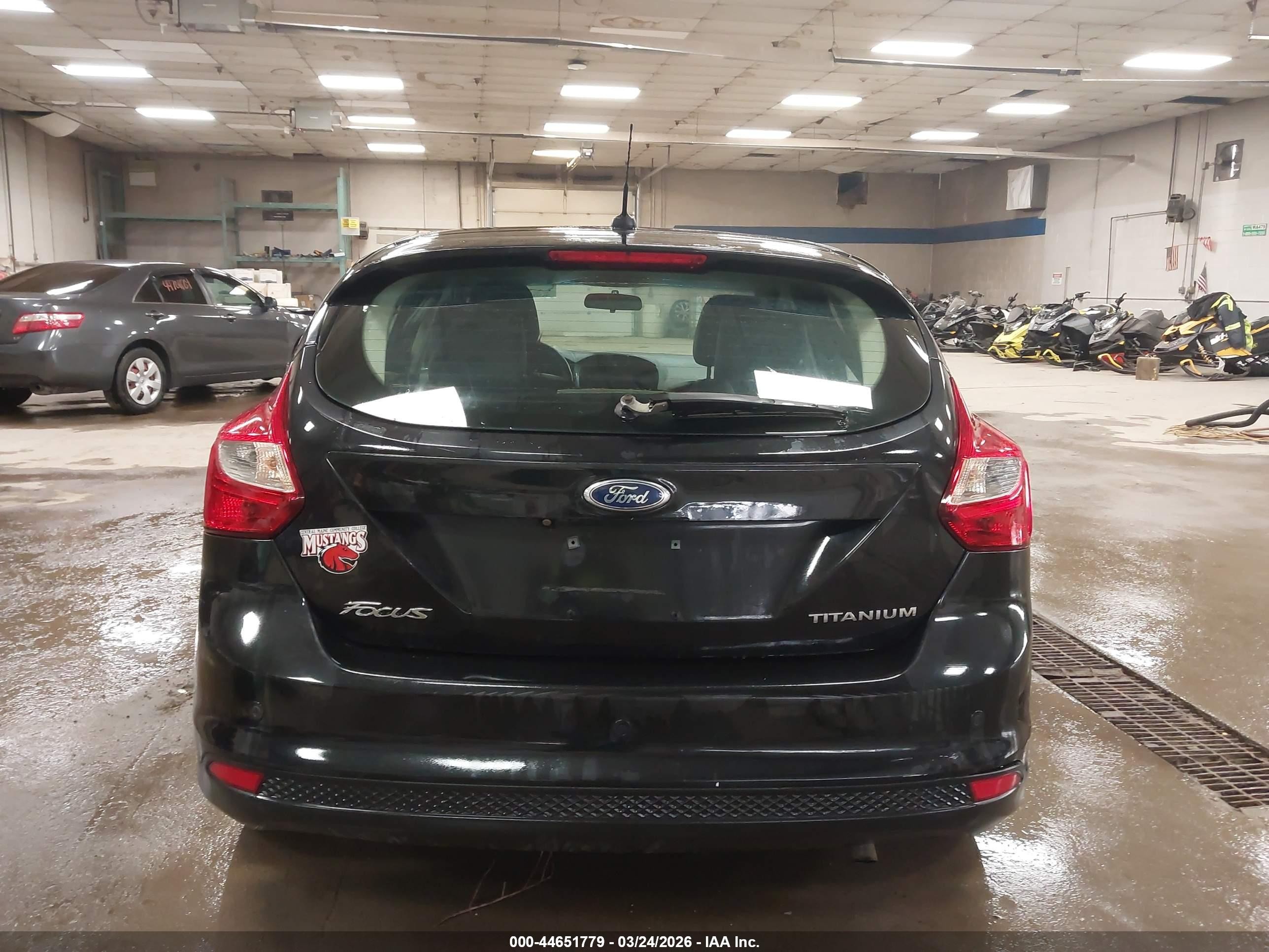 2014 Ford Focus Titanium Black vin: 1FADP3N20EL158925