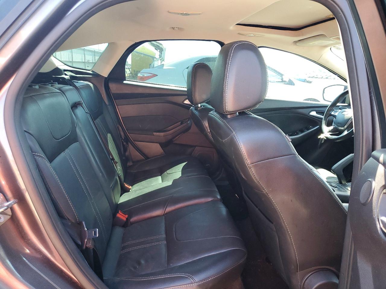 2014 Ford Focus Titanium Gray vin: 1FADP3N20EL399738