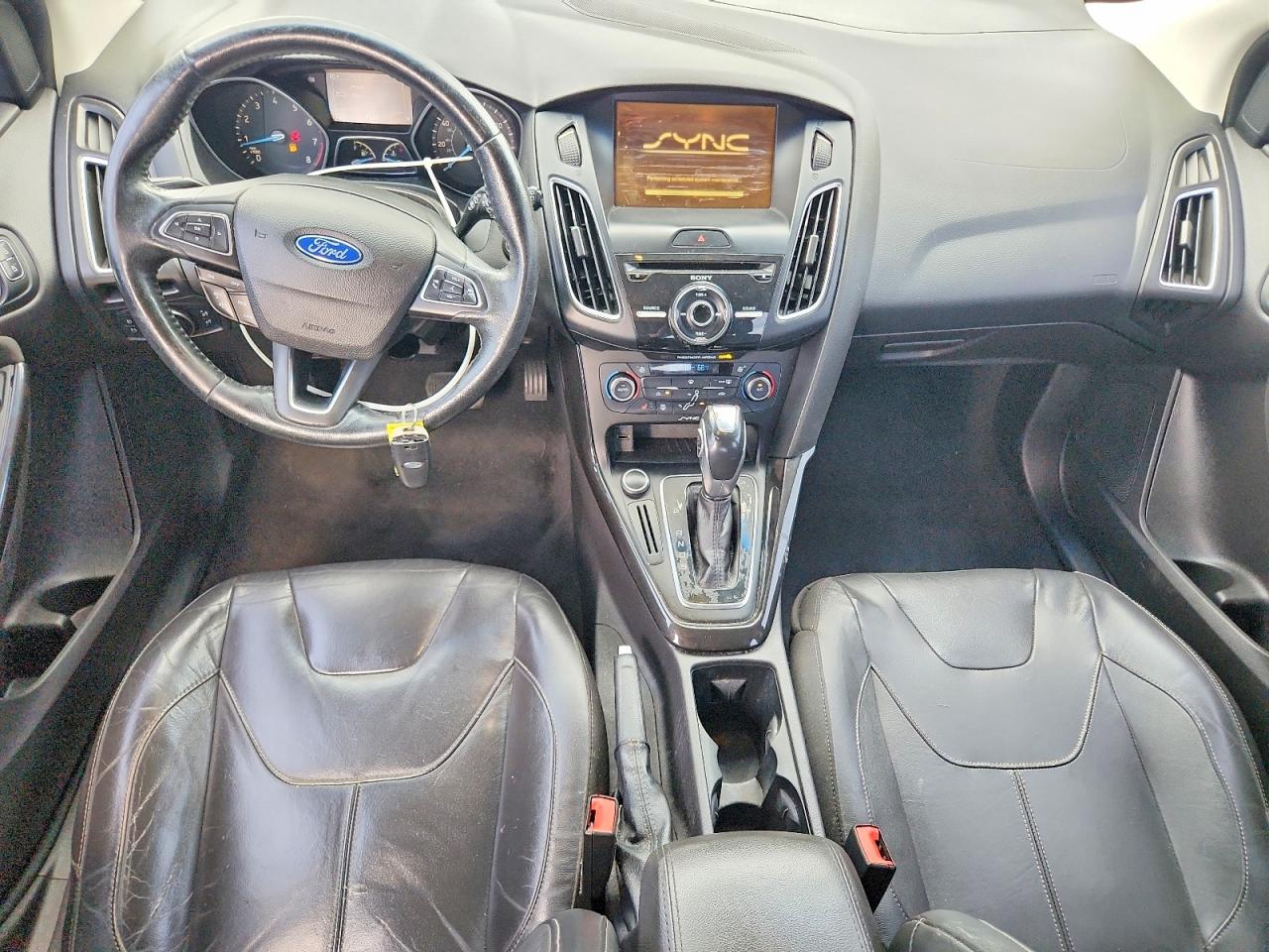 2015 Ford Focus Titanium Gray vin: 1FADP3N20FL215304