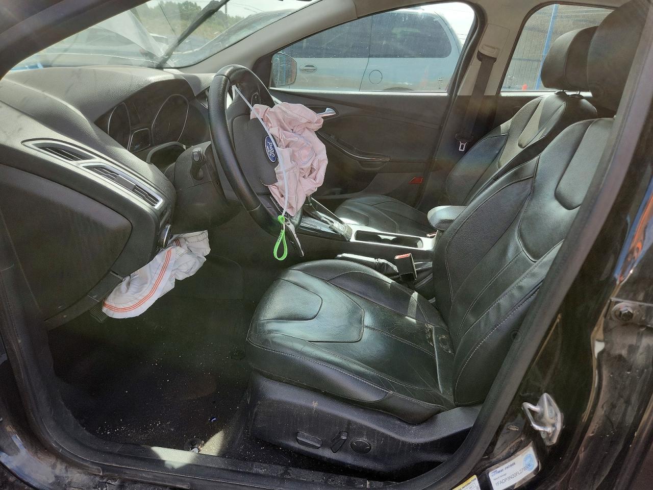 2015 Ford Focus Titanium Черный vin: 1FADP3N20FL279326
