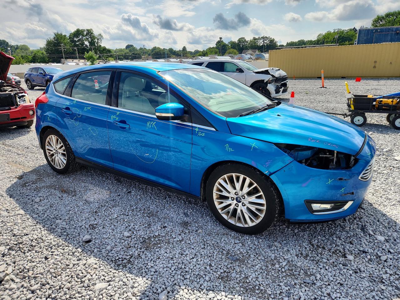 2015 Ford Focus Titanium Blue vin: 1FADP3N20FL386604