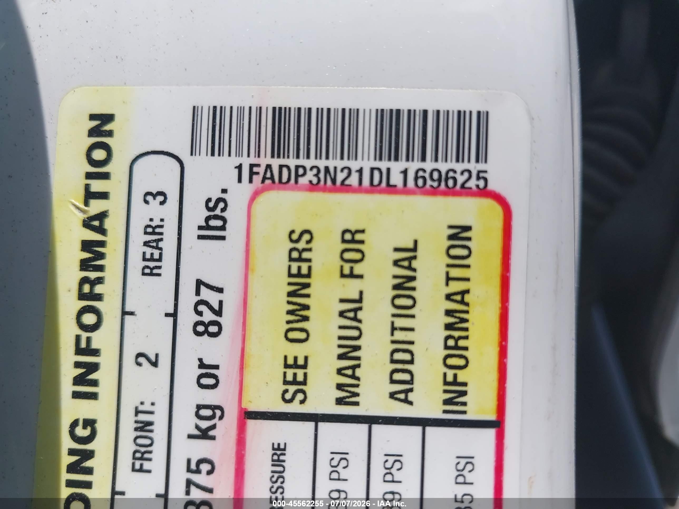 2013 Ford Focus Titanium White vin: 1FADP3N21DL169625