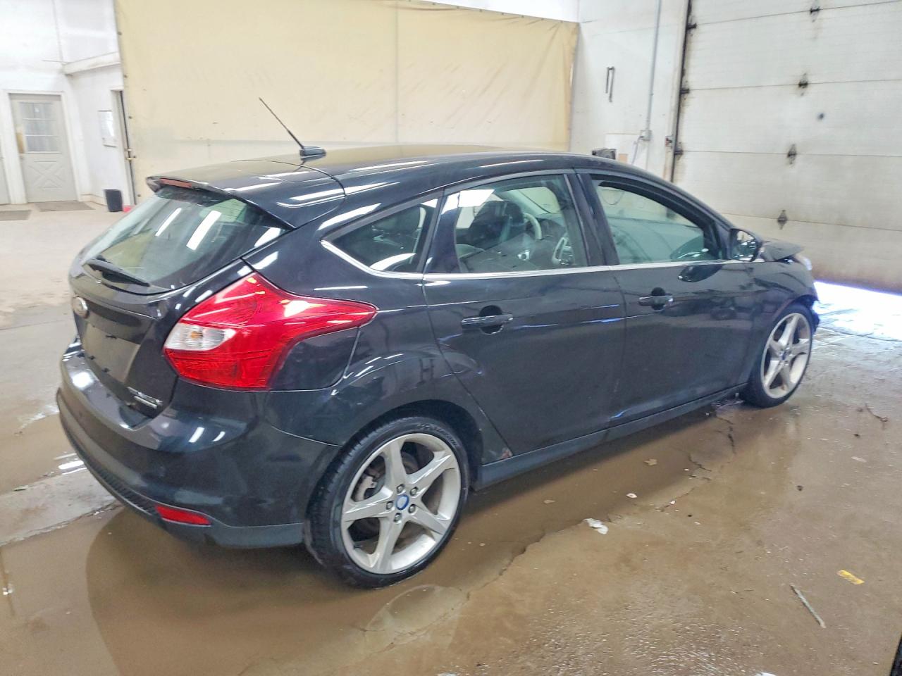 2013 Ford Focus Titanium Black vin: 1FADP3N21DL188188