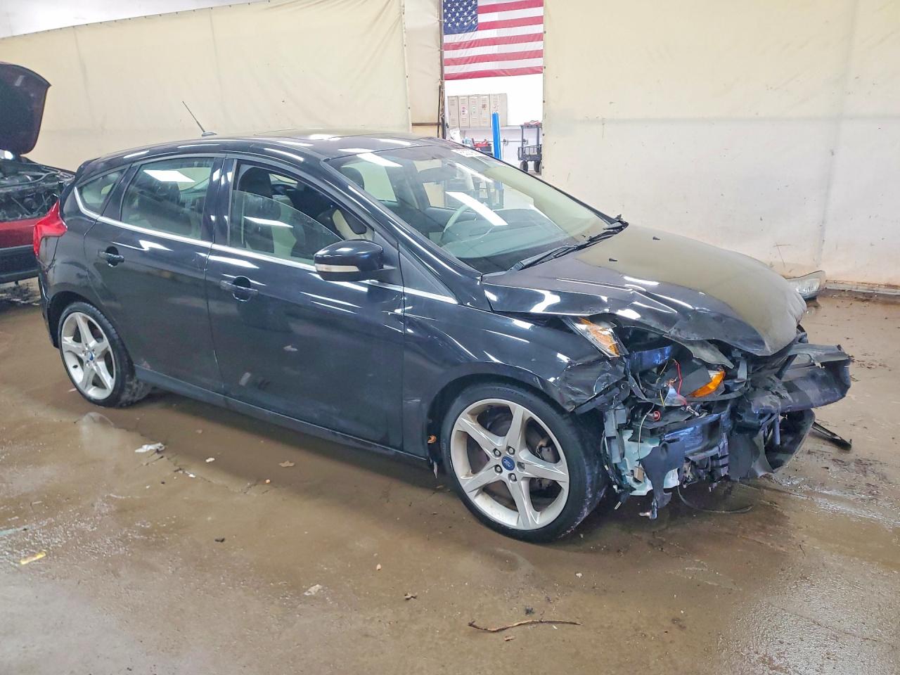 2013 Ford Focus Titanium Black vin: 1FADP3N21DL188188