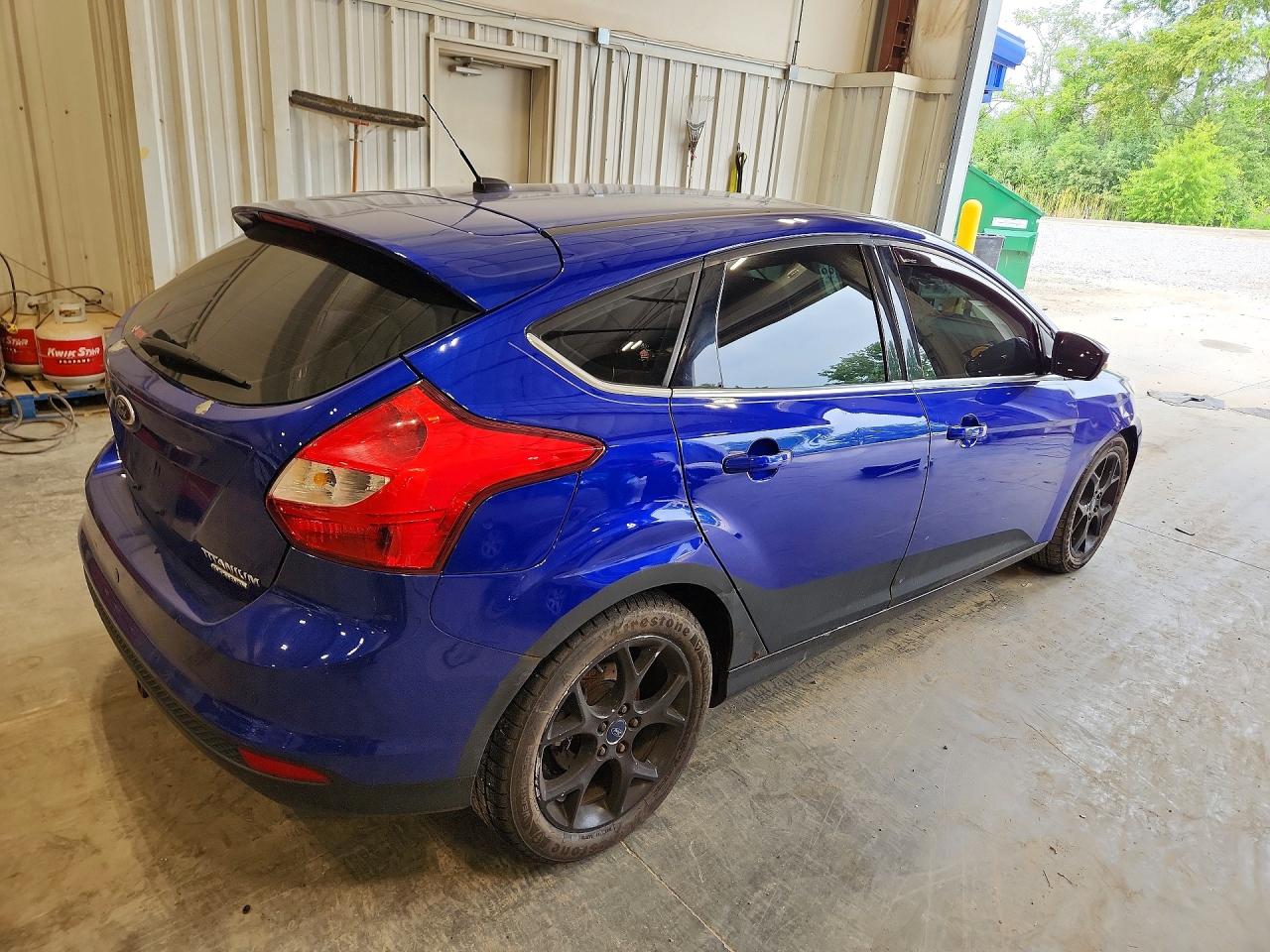 2013 Ford Focus Titanium Blue vin: 1FADP3N21DL188918