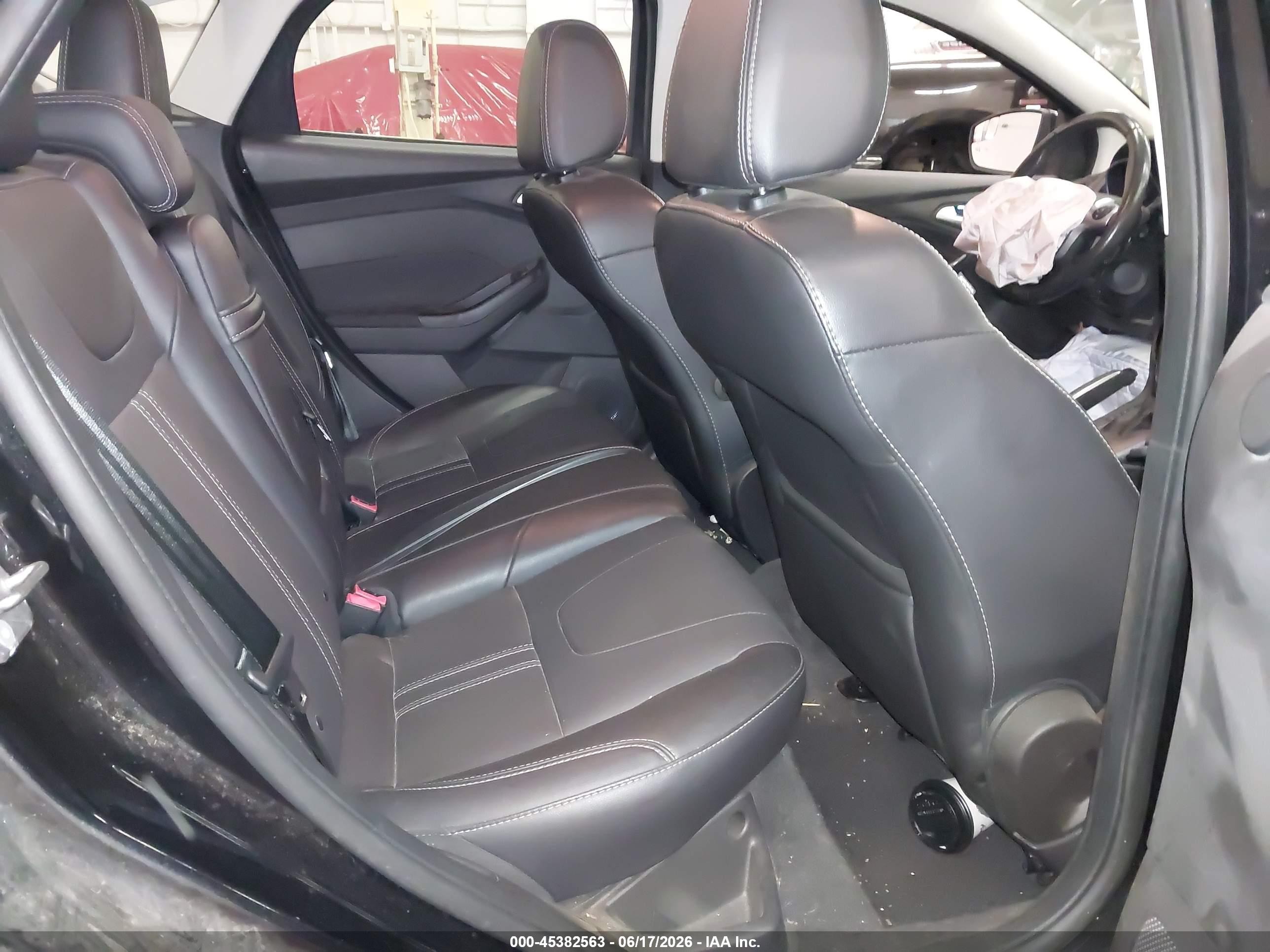2013 Ford Focus Titanium Black vin: 1FADP3N21DL335609