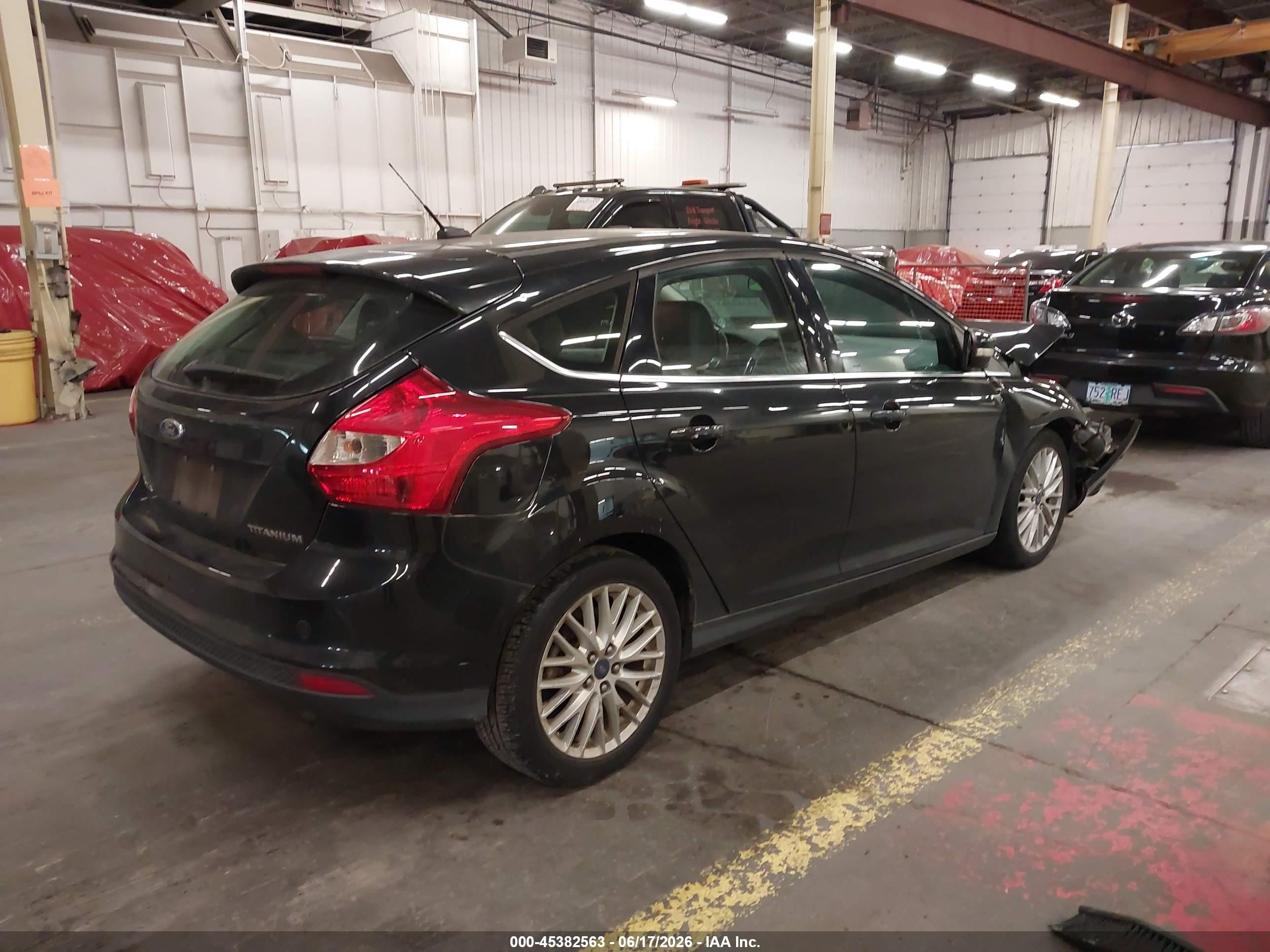 2013 Ford Focus Titanium Black vin: 1FADP3N21DL335609