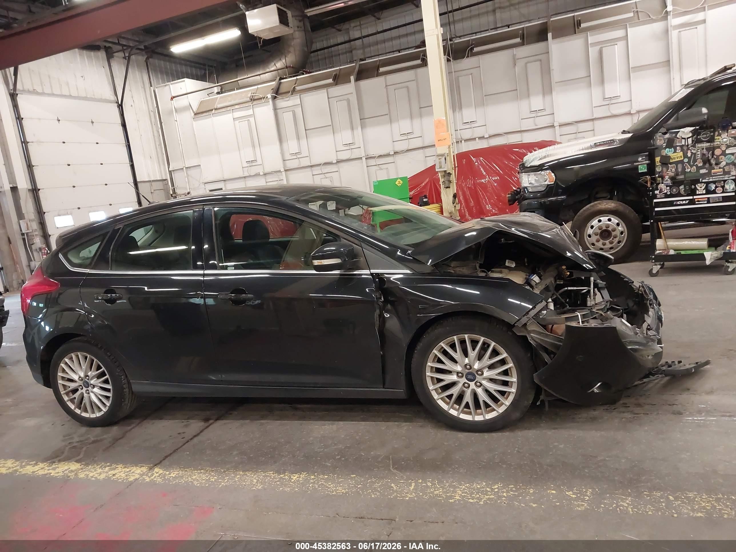 2013 Ford Focus Titanium Black vin: 1FADP3N21DL335609