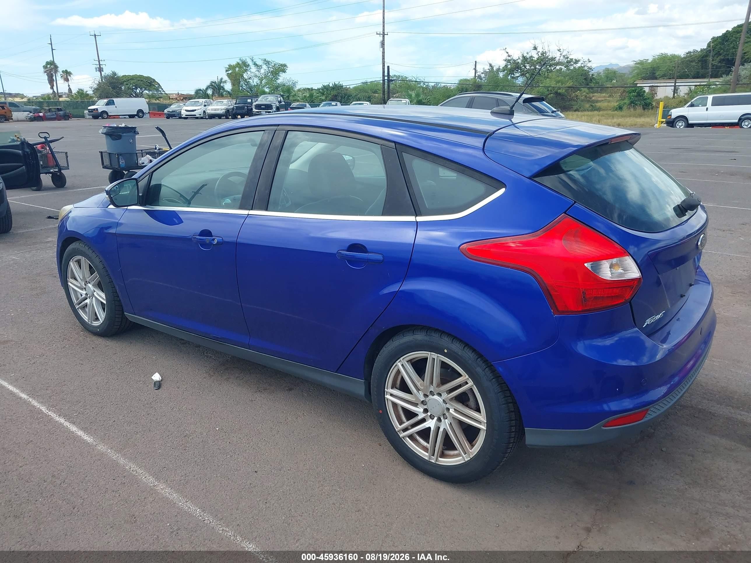 2014 Ford Focus Titanium Синий vin: 1FADP3N21EL123942