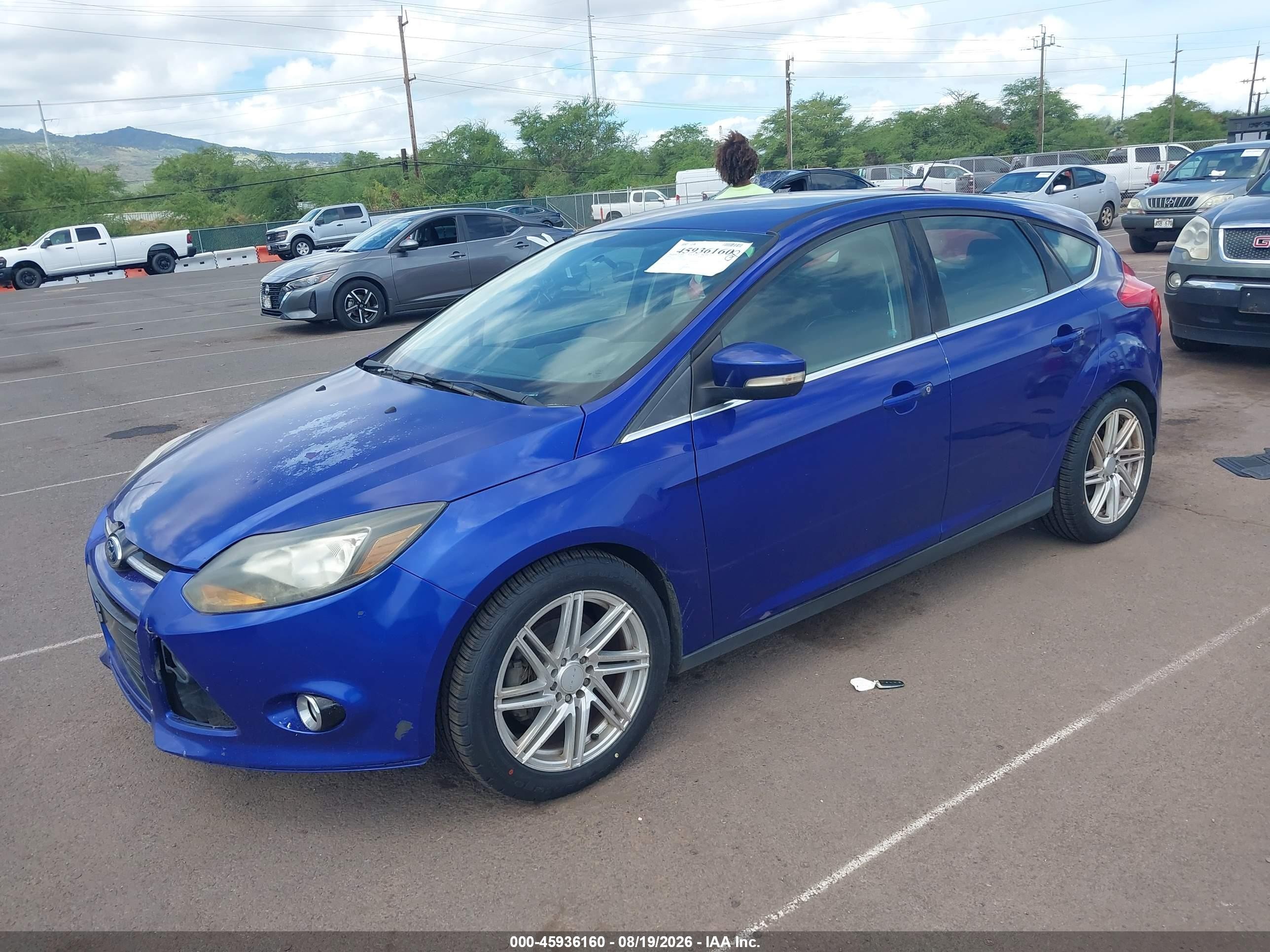 2014 Ford Focus Titanium Синий vin: 1FADP3N21EL123942