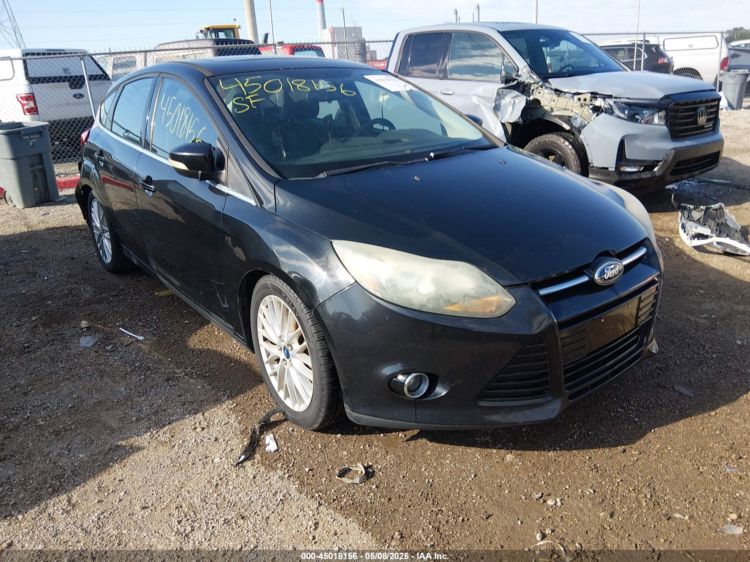 2014 Ford Focus Titanium Black vin: 1FADP3N21EL221790