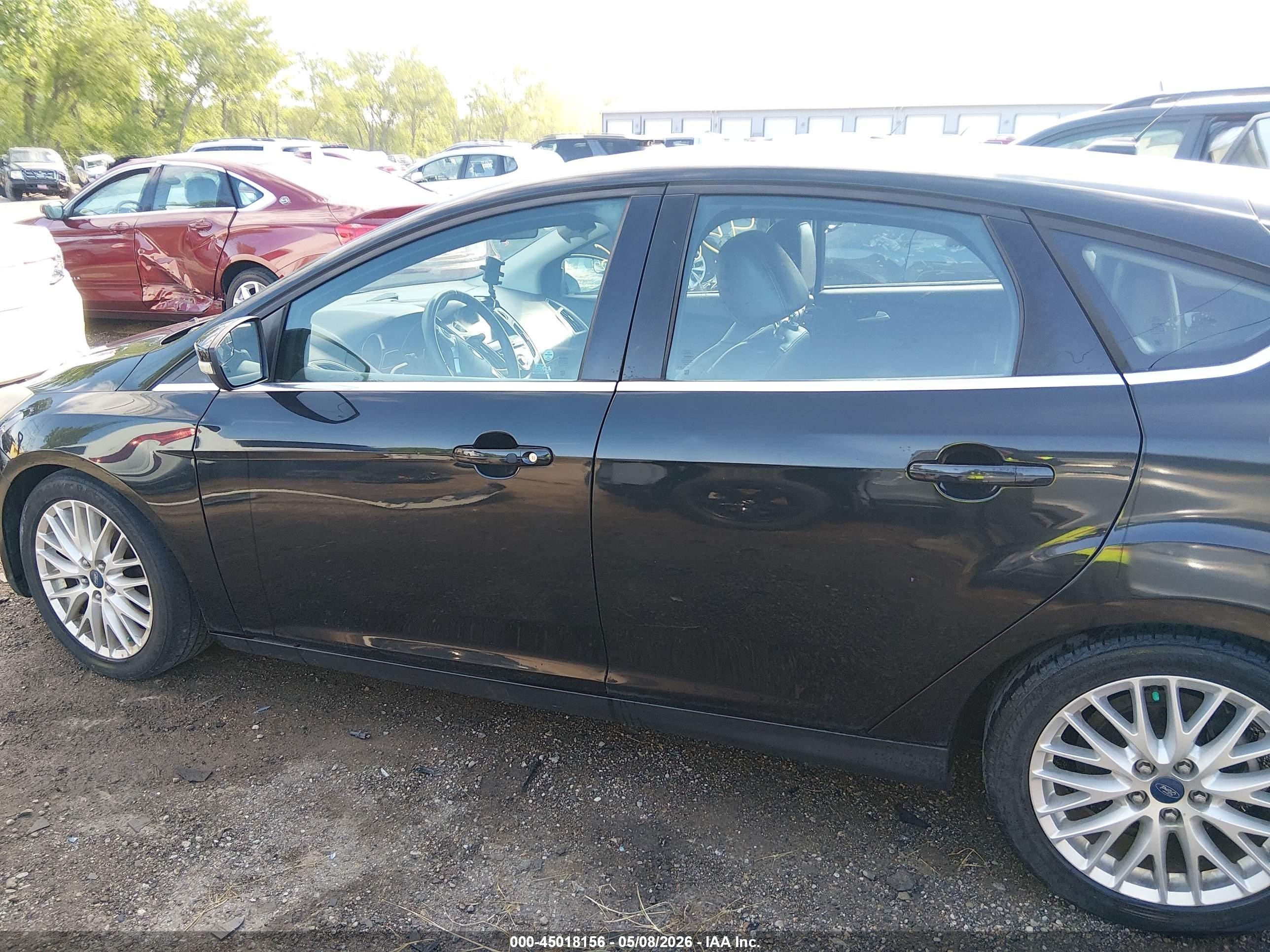 2014 Ford Focus Titanium Black vin: 1FADP3N21EL221790