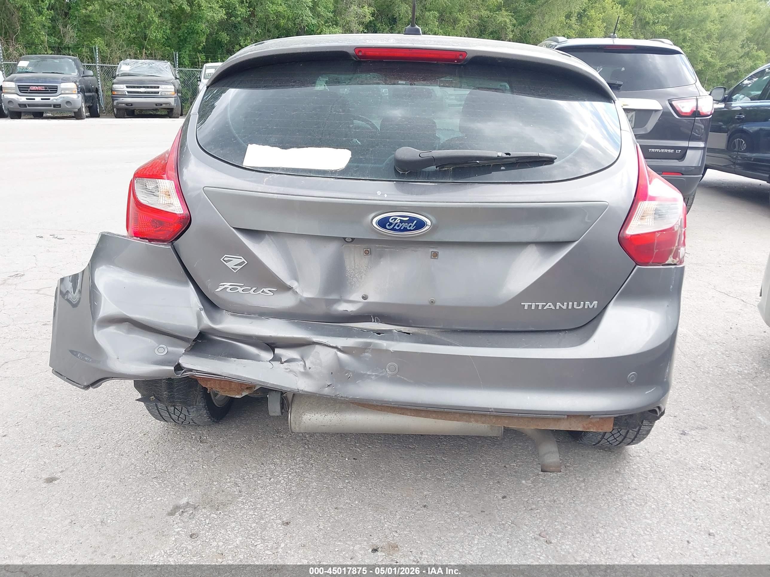 2014 Ford Focus Titanium Gray vin: 1FADP3N21EL259939