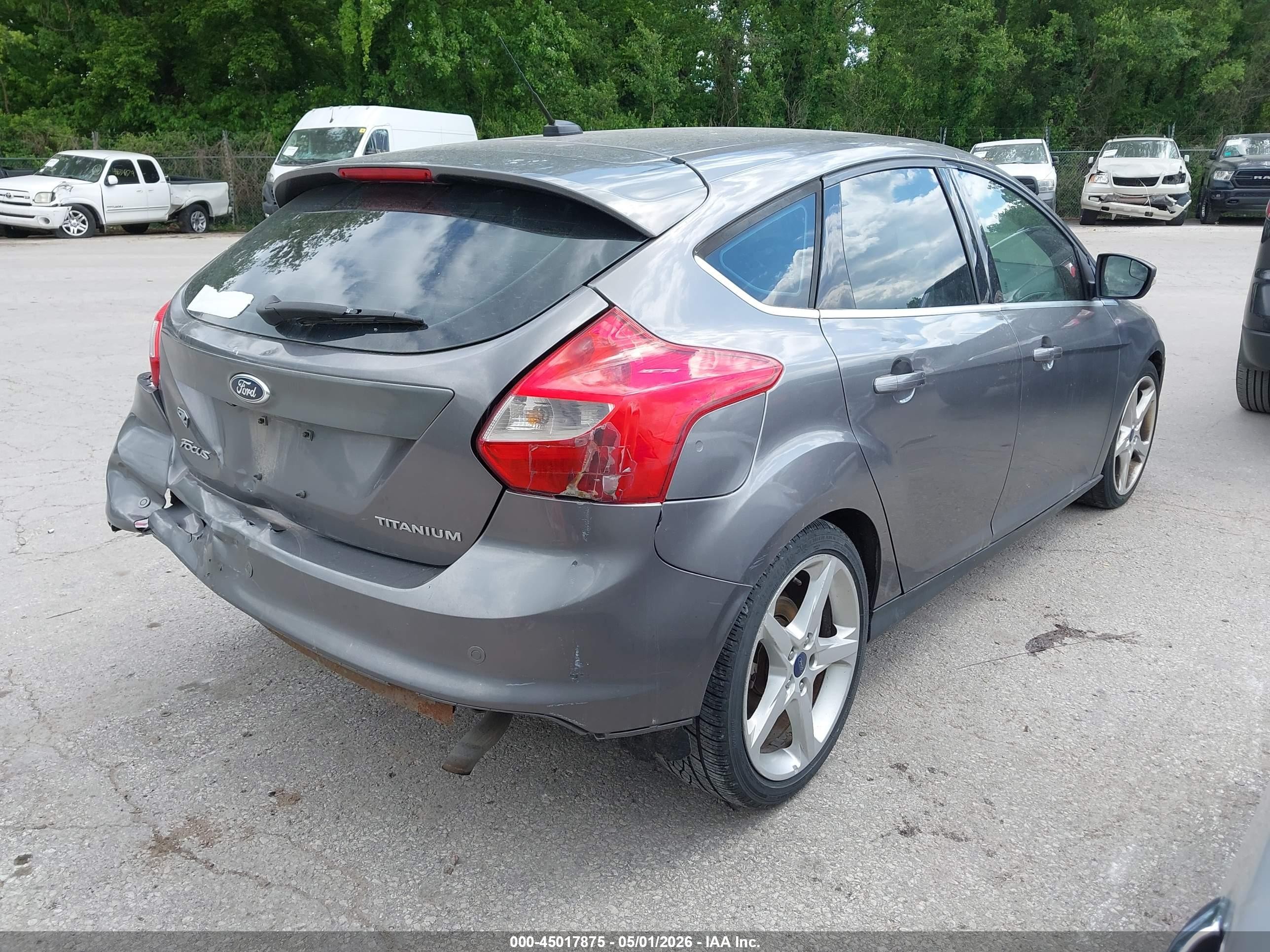 2014 Ford Focus Titanium Gray vin: 1FADP3N21EL259939