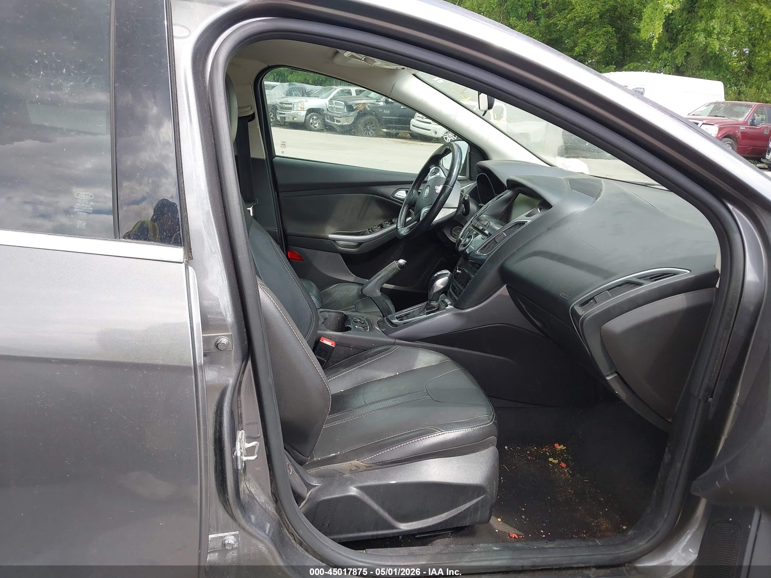 2014 Ford Focus Titanium Gray vin: 1FADP3N21EL259939