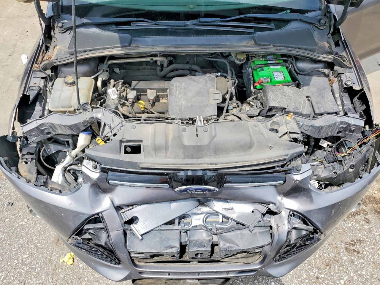 2014 Ford Focus Titanium Gray vin: 1FADP3N21EL370782