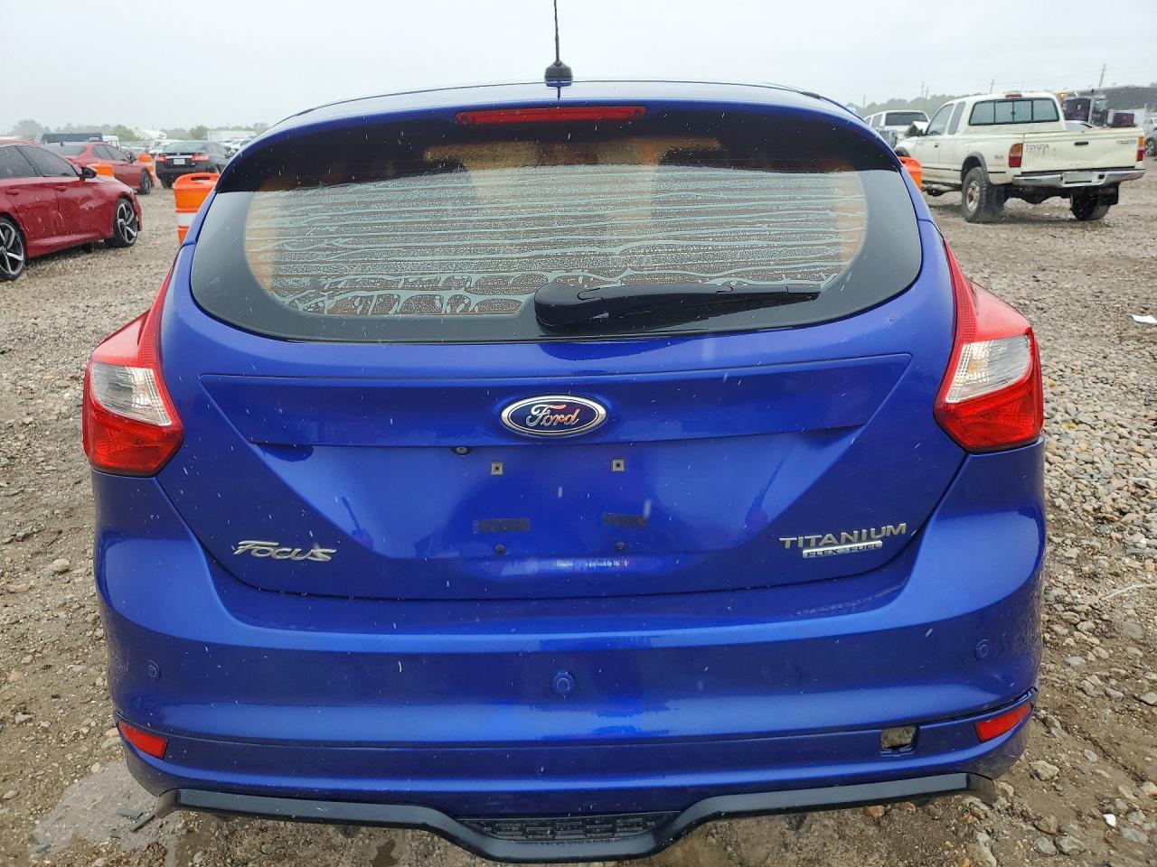 2014 Ford Focus Titanium Blue vin: 1FADP3N21EL398419