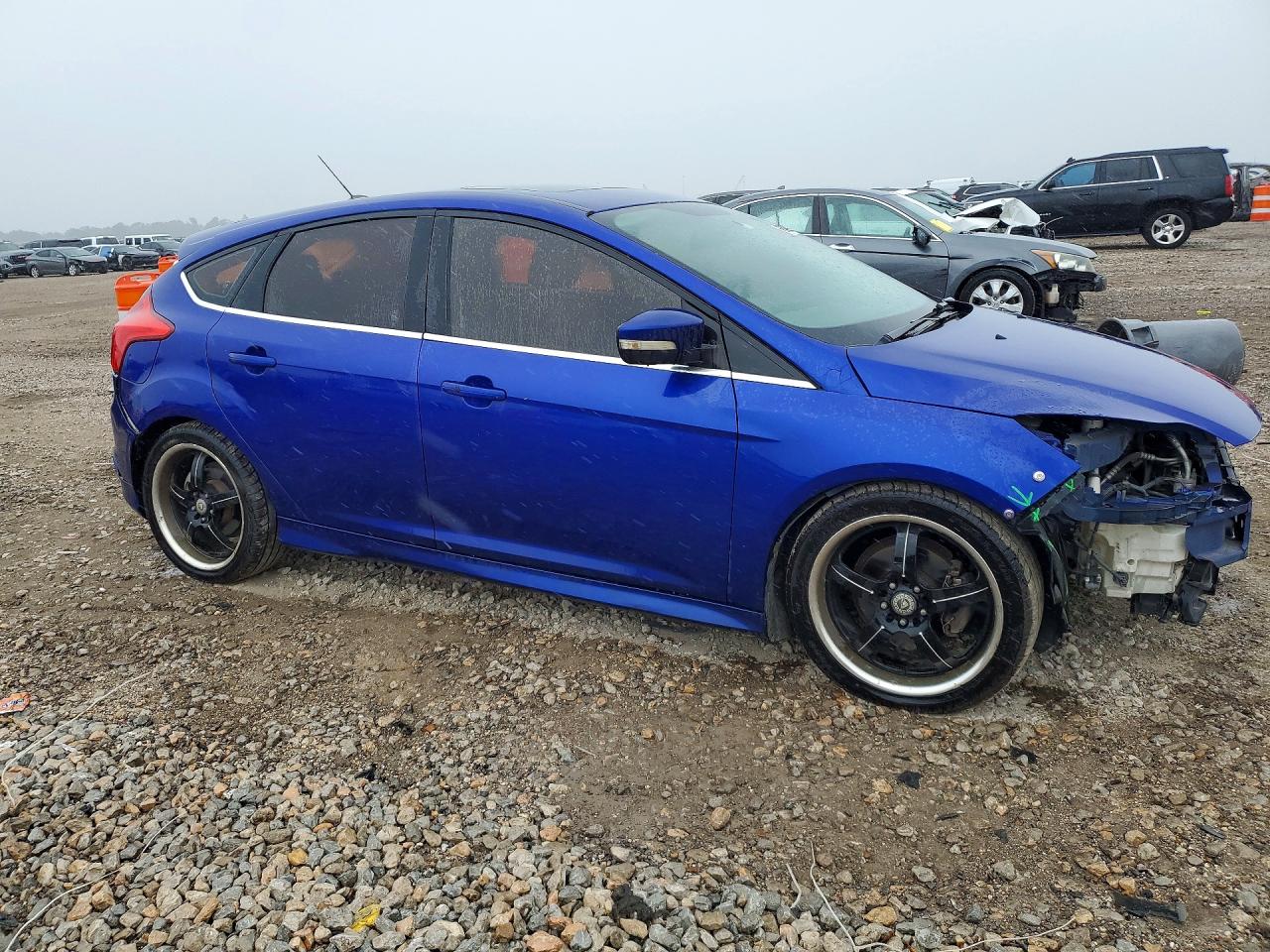 2014 Ford Focus Titanium Blue vin: 1FADP3N21EL398419