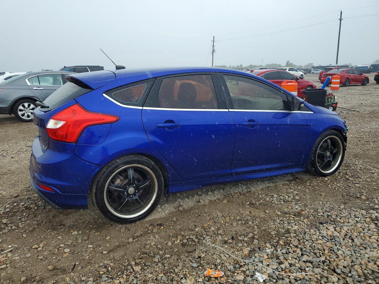 2014 Ford Focus Titanium Blue vin: 1FADP3N21EL398419