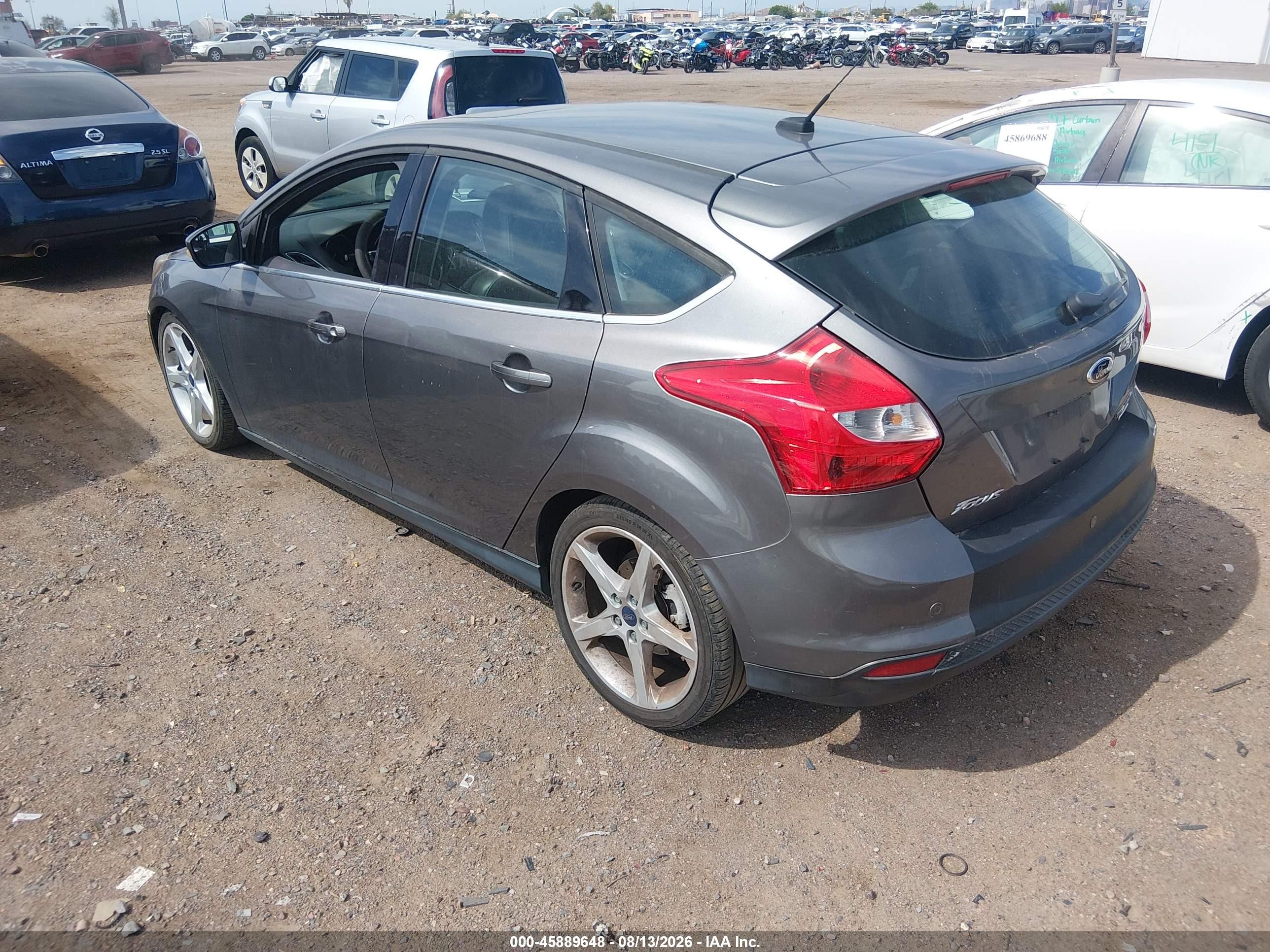2014 Ford Focus Titanium Gray vin: 1FADP3N21EL422699