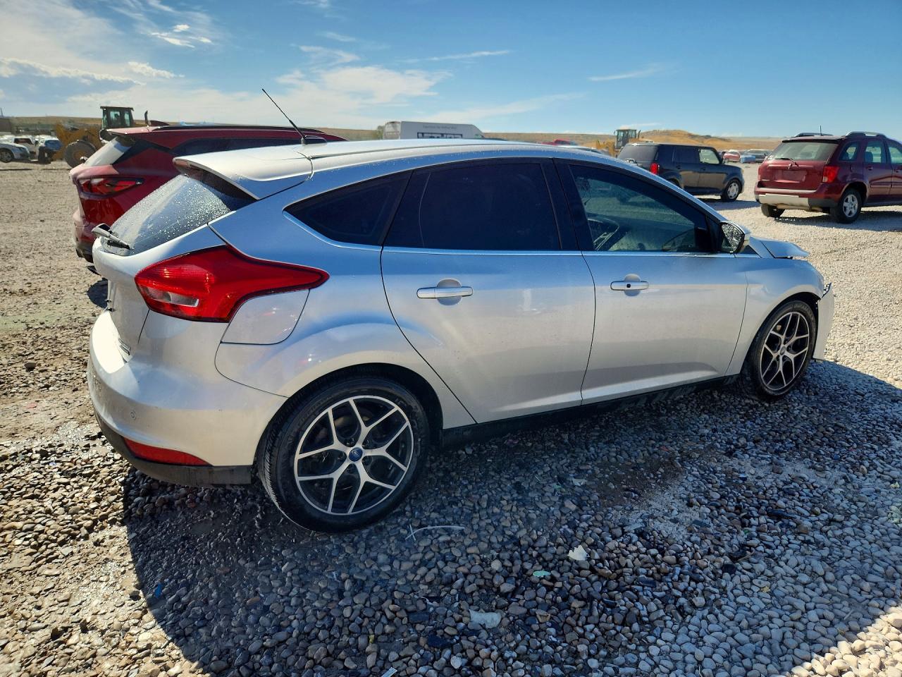 2015 Ford Focus Titanium Silver vin: 1FADP3N21FL300068