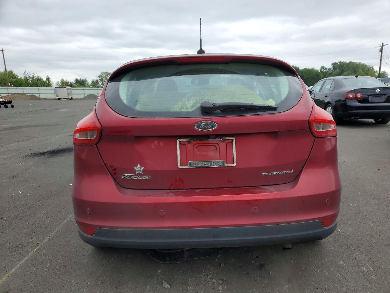 2016 Ford Focus Titanium Burgundy vin: 1FADP3N21GL301769