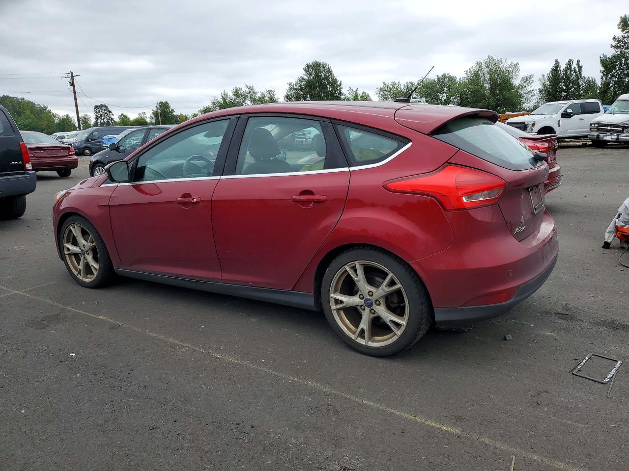 2016 Ford Focus Titanium Burgundy vin: 1FADP3N21GL301769