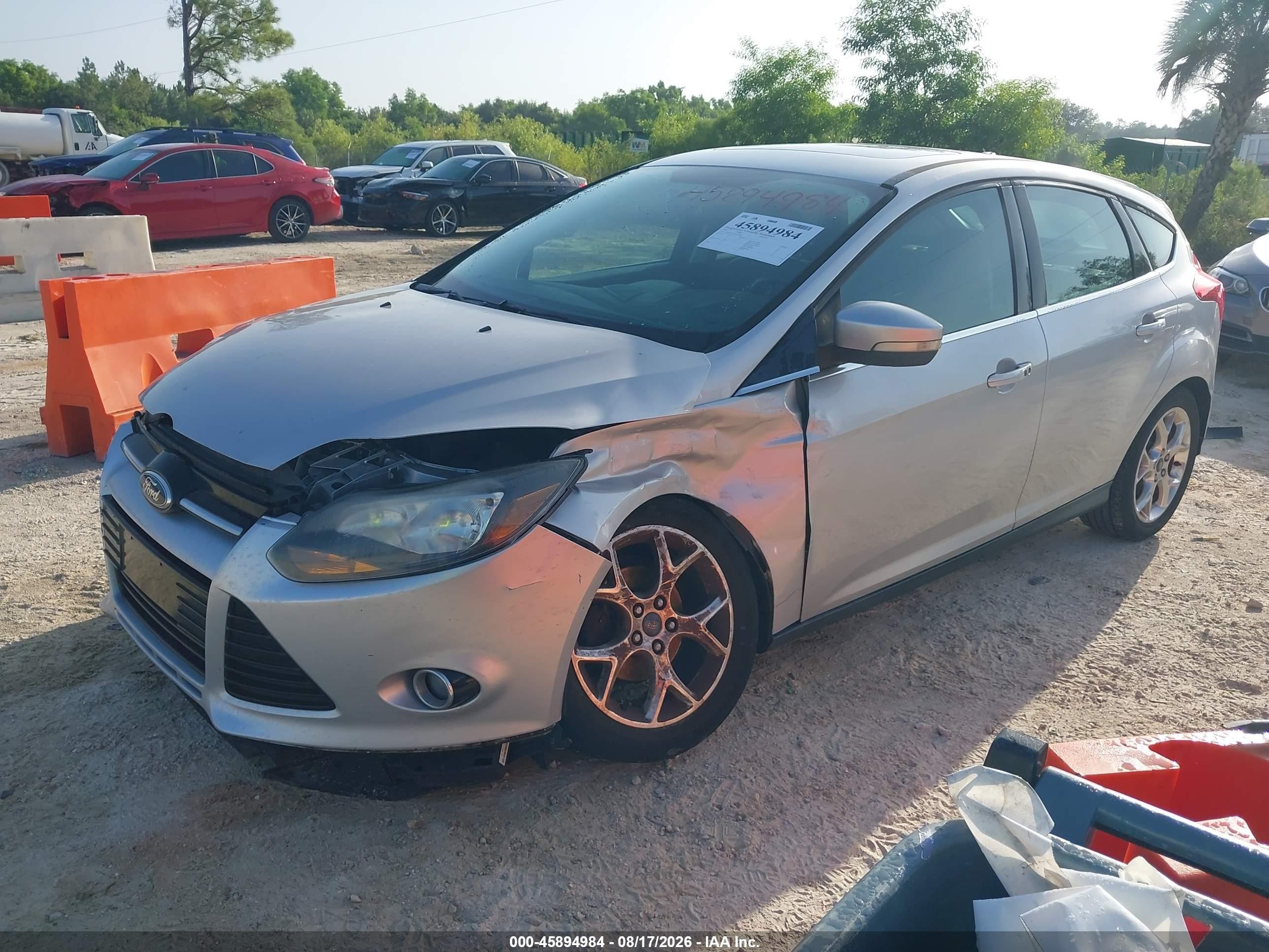 2013 Ford Focus Titanium Silver vin: 1FADP3N22DL156351