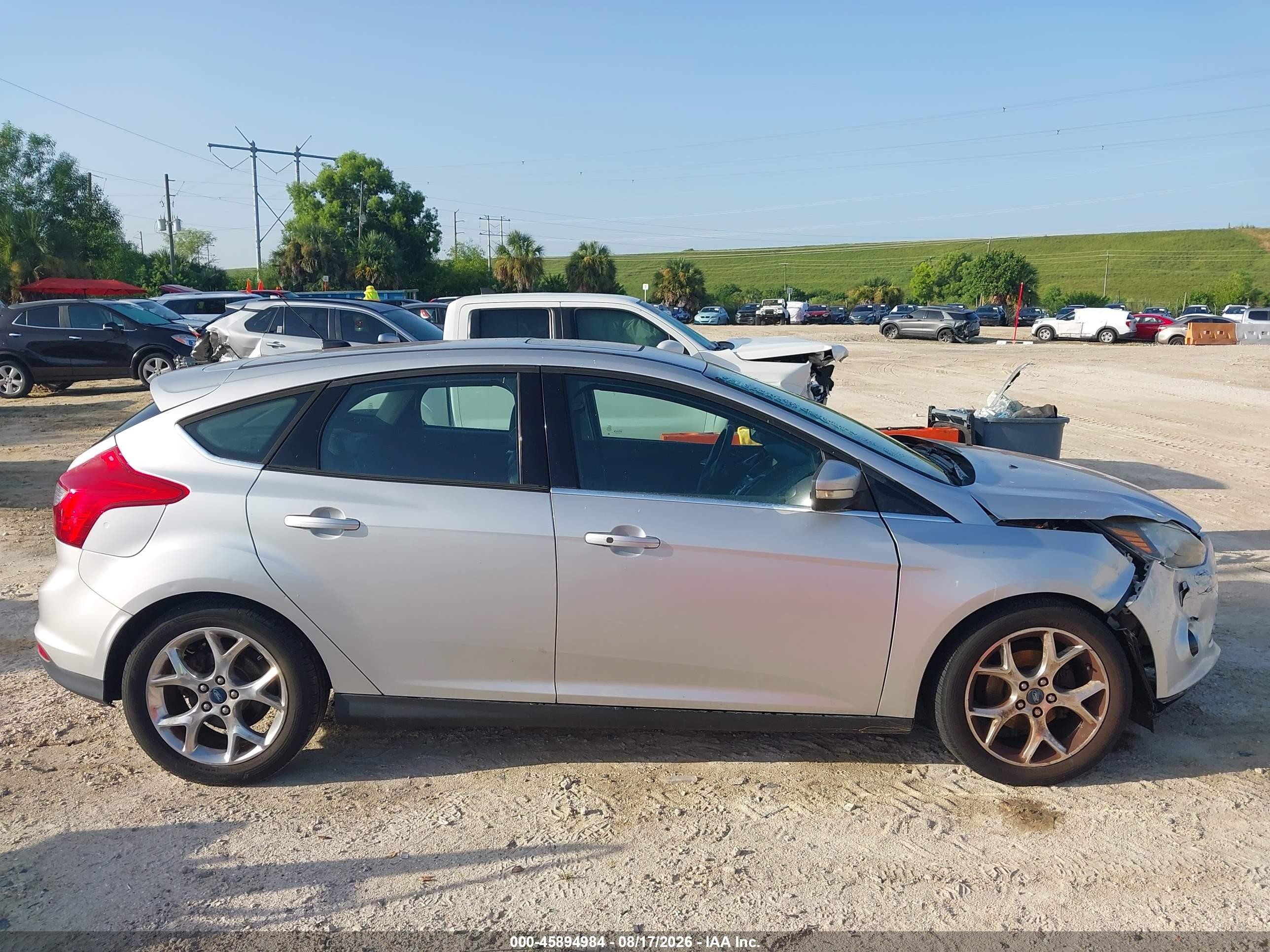 2013 Ford Focus Titanium Silver vin: 1FADP3N22DL156351