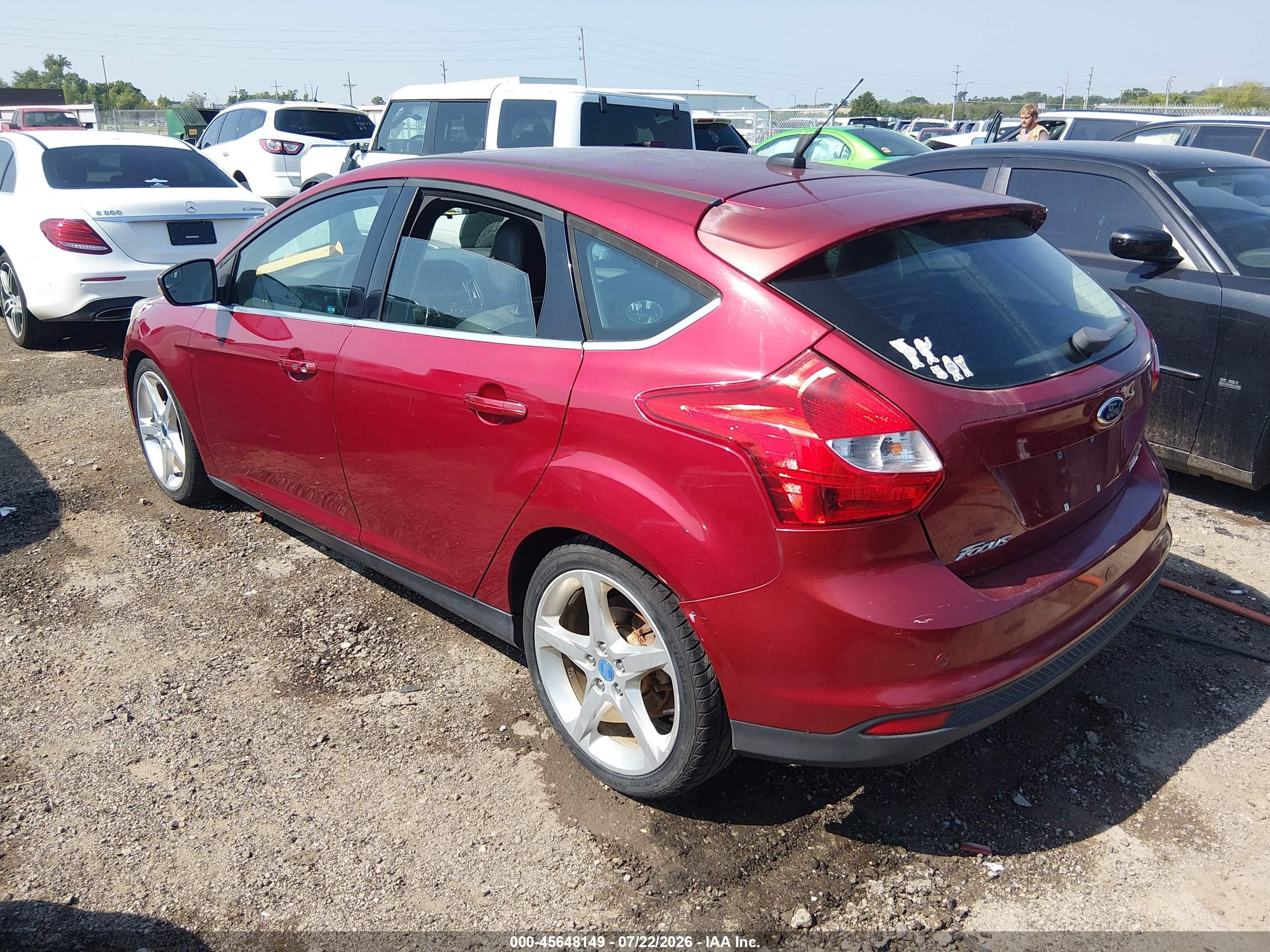 2013 Ford Focus Titanium Red vin: 1FADP3N22DL254621