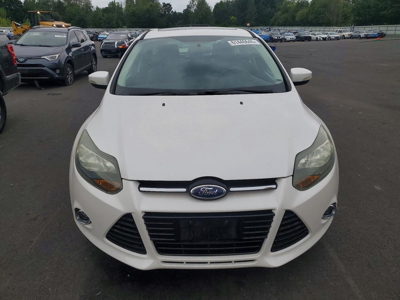 2014 Ford Focus Titanium White vin: 1FADP3N22EL111816