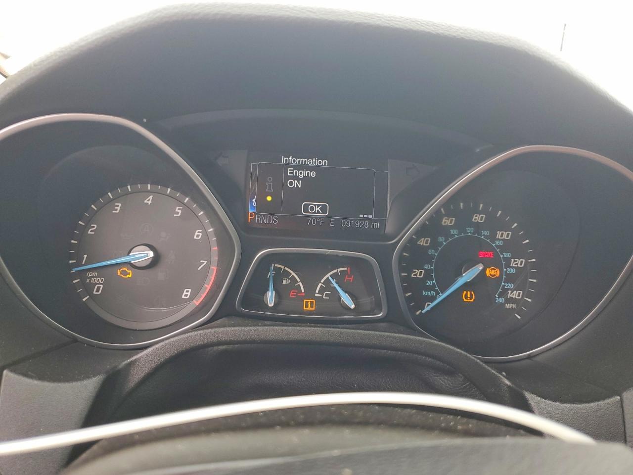 2014 Ford Focus Titanium White vin: 1FADP3N22EL111816