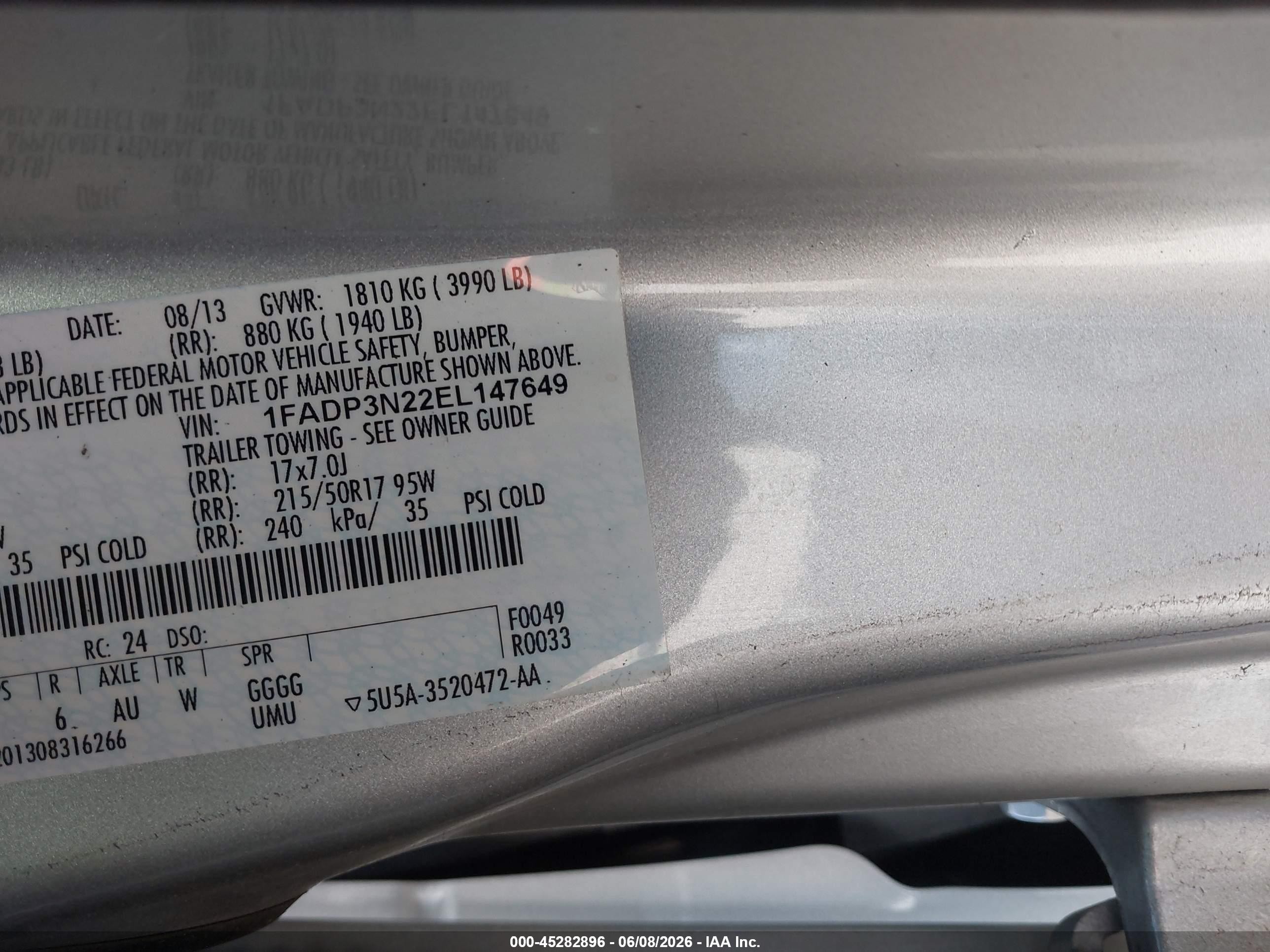2014 Ford Focus Titanium Silver vin: 1FADP3N22EL147649