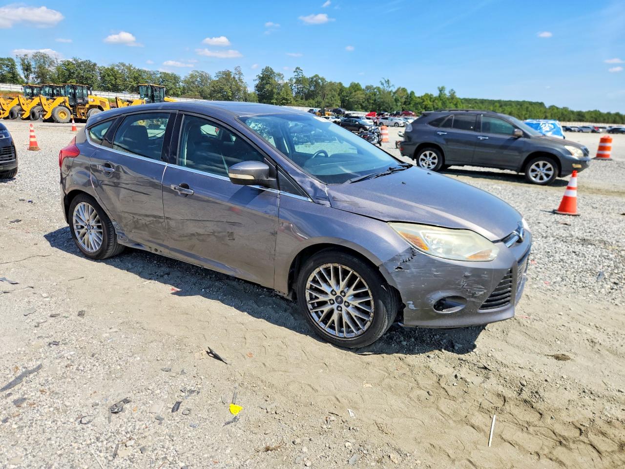 2014 Ford Focus Titanium Gray vin: 1FADP3N22EL189996