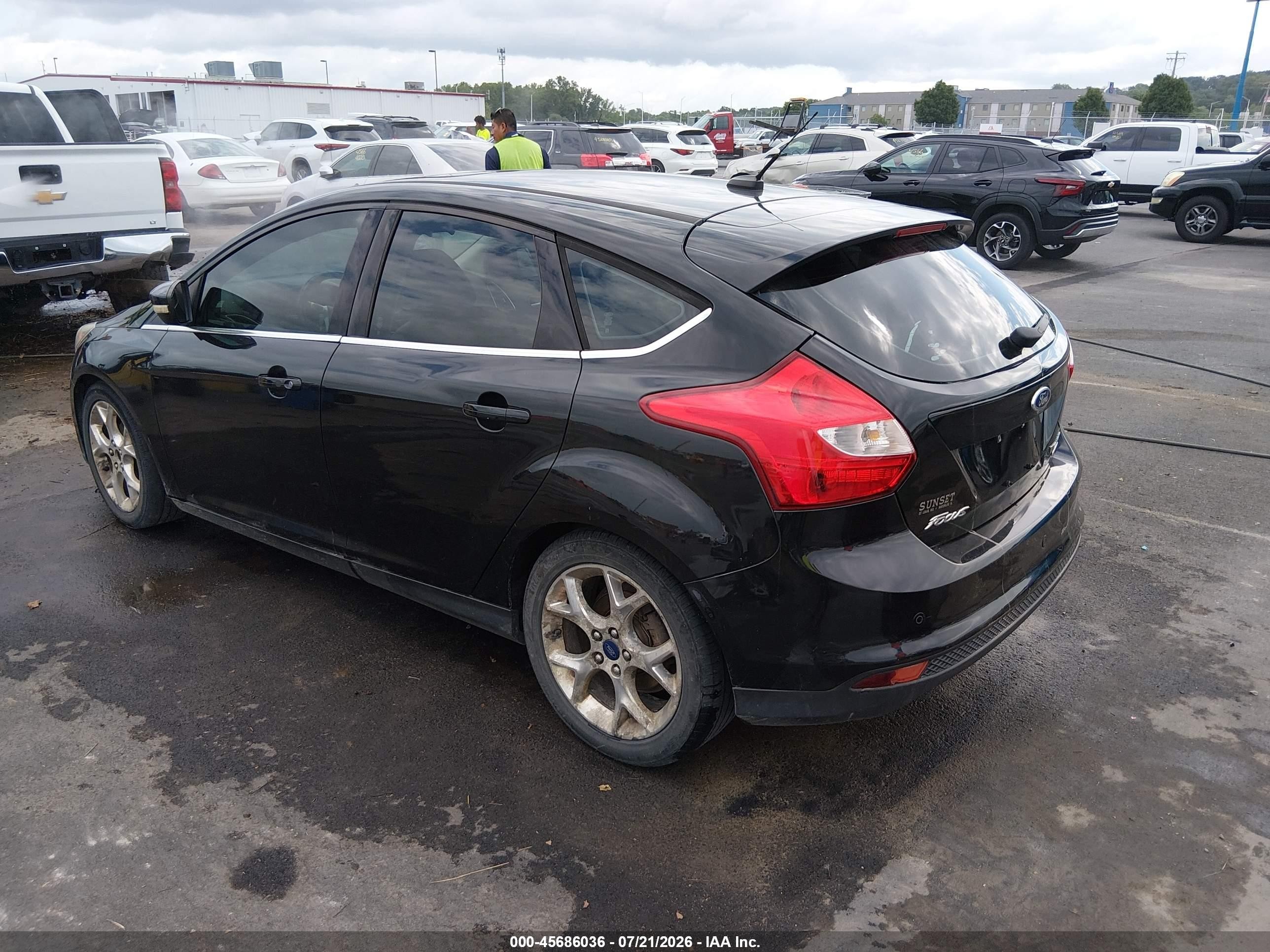 2014 Ford Focus Titanium Black vin: 1FADP3N22EL197094