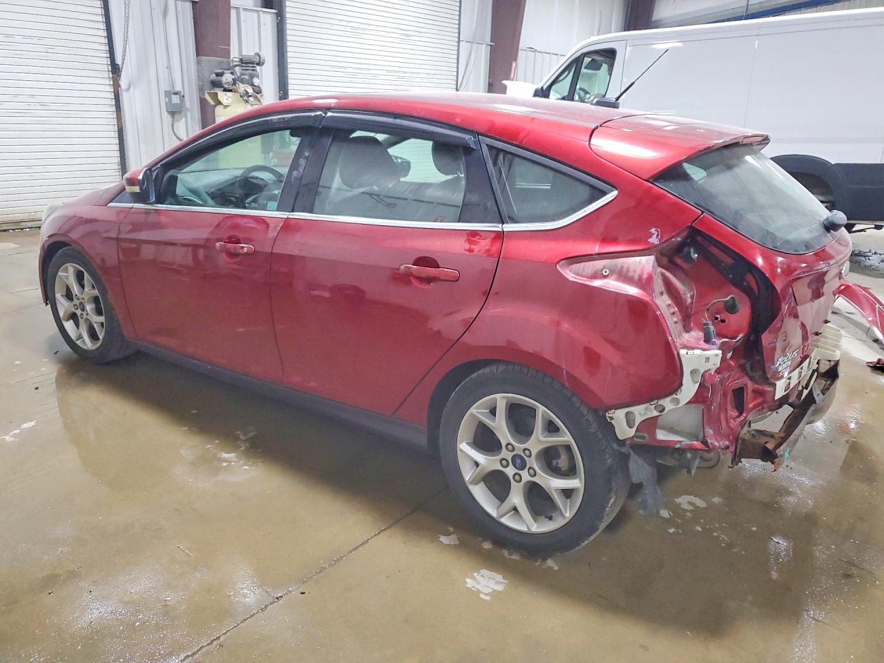 2014 Ford Focus Titanium Red vin: 1FADP3N22EL403983