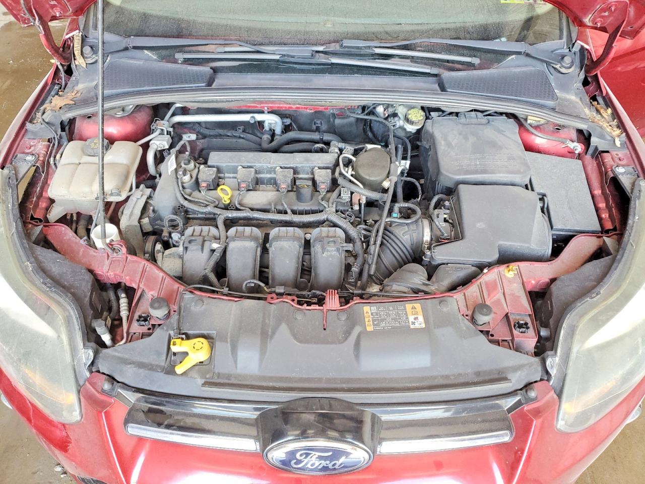 2014 Ford Focus Titanium Red vin: 1FADP3N22EL403983