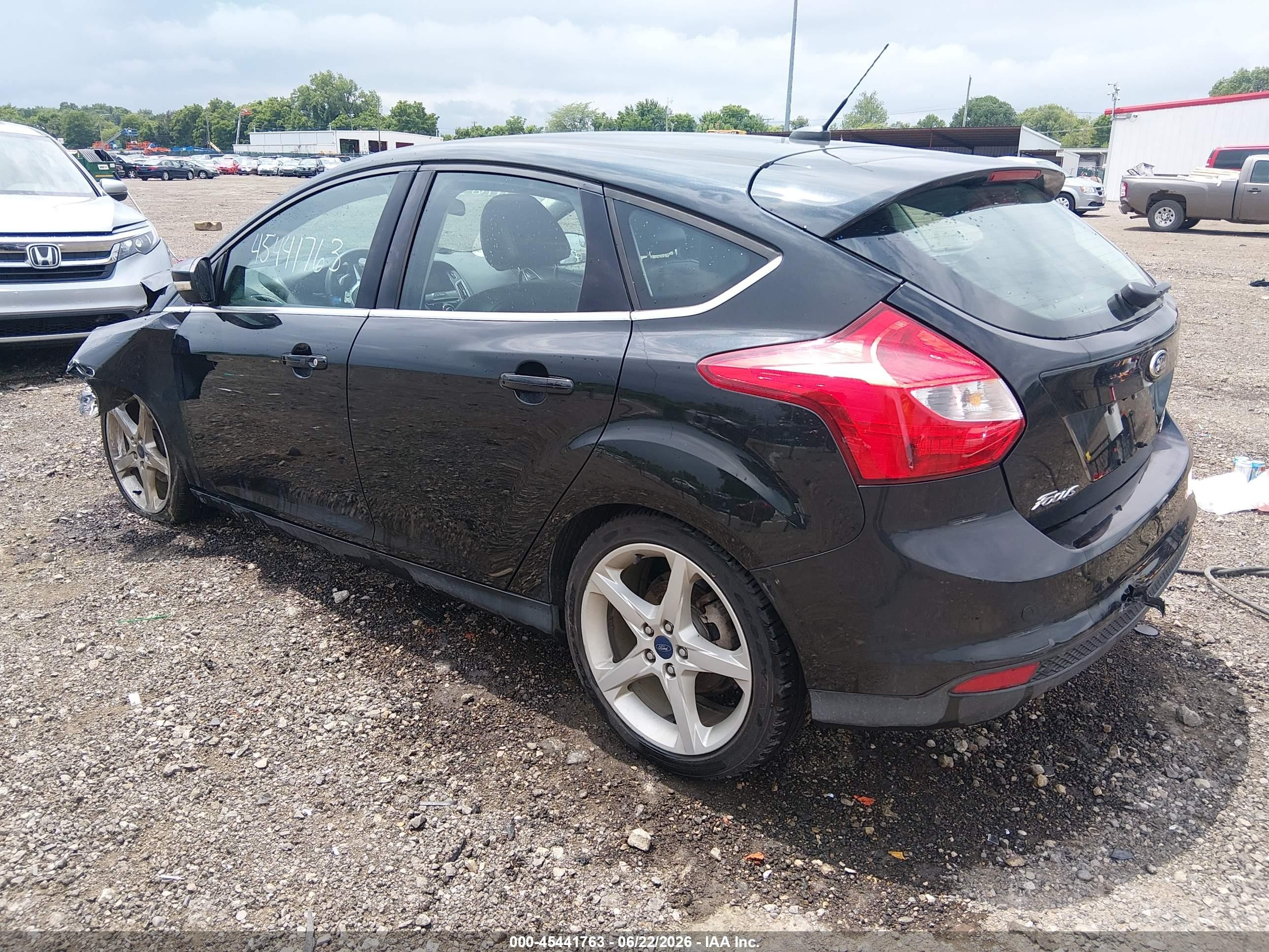 2014 Ford Focus Titanium Black vin: 1FADP3N22EL449796