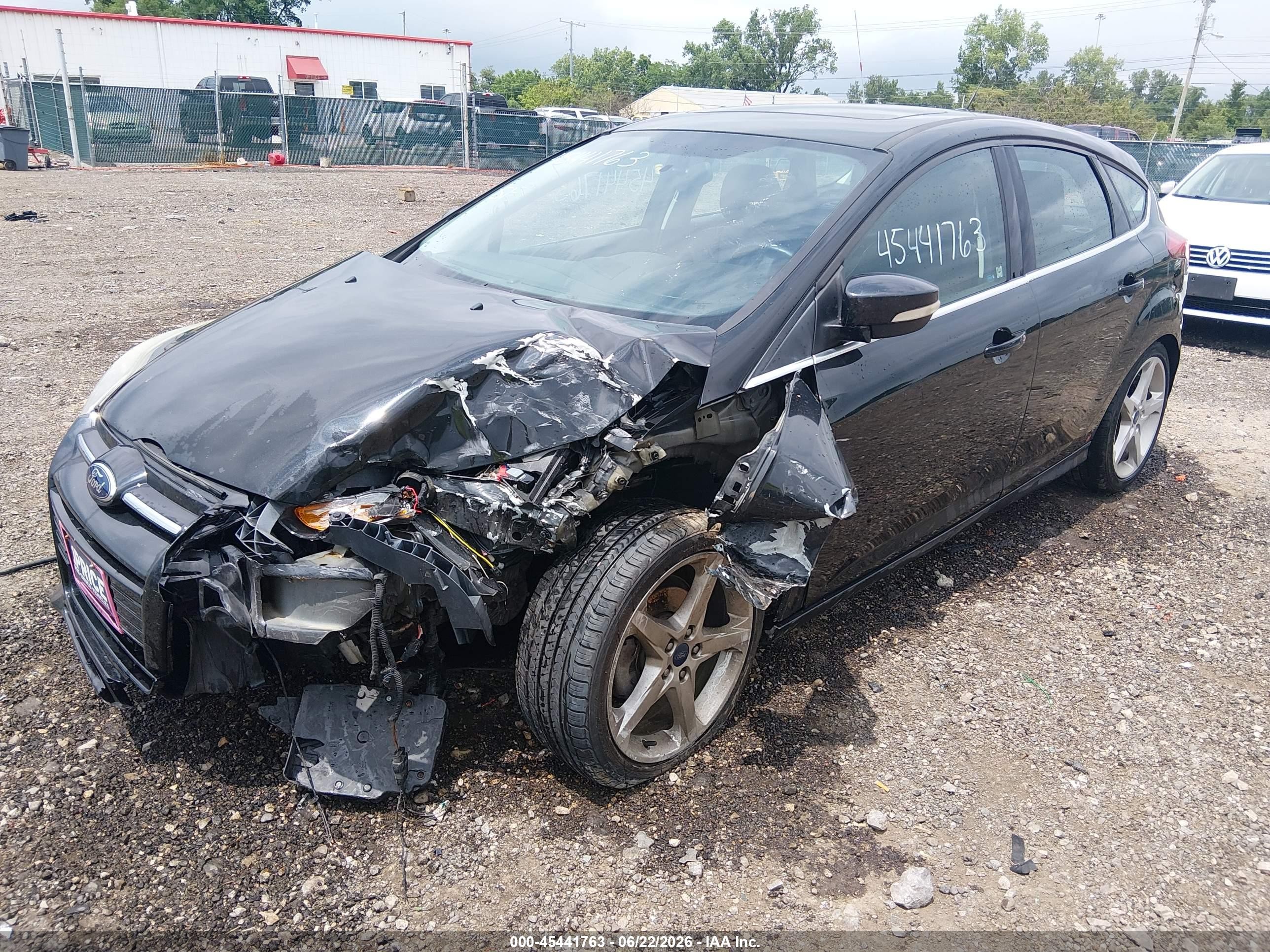 2014 Ford Focus Titanium Black vin: 1FADP3N22EL449796