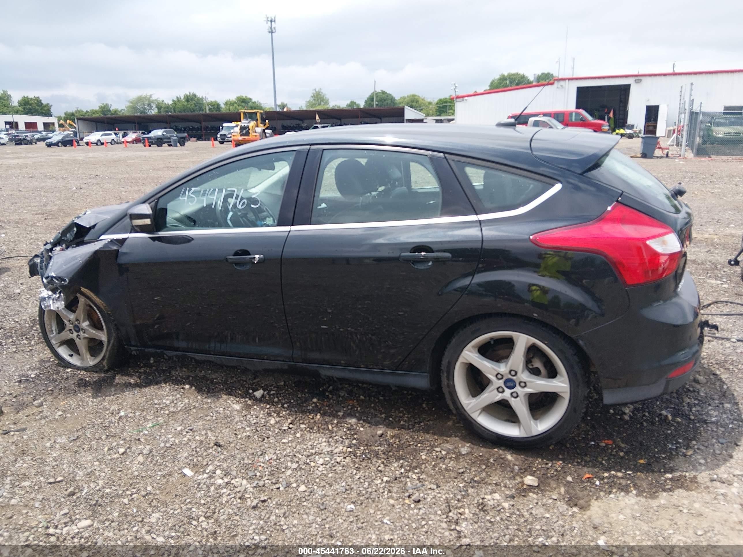 2014 Ford Focus Titanium Black vin: 1FADP3N22EL449796