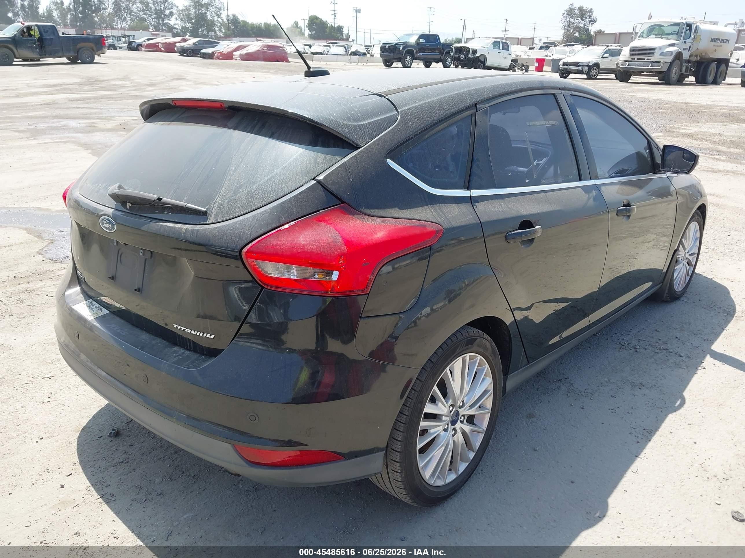 2015 Ford Focus Titanium Black vin: 1FADP3N22FL341468