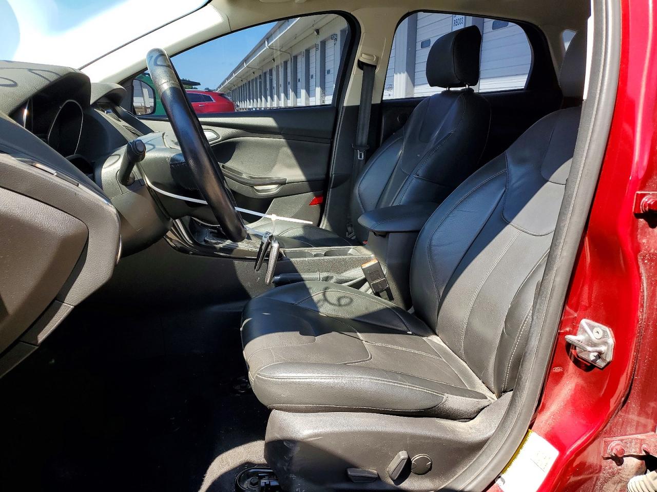 2017 Ford Focus Titanium Red vin: 1FADP3N22HL328139