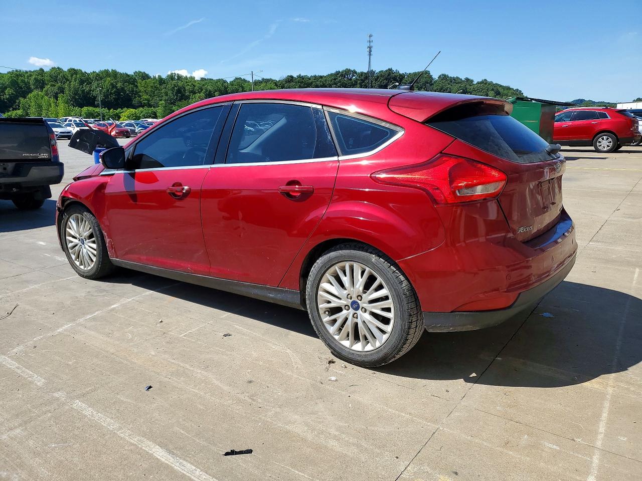 2017 Ford Focus Titanium Red vin: 1FADP3N22HL328139
