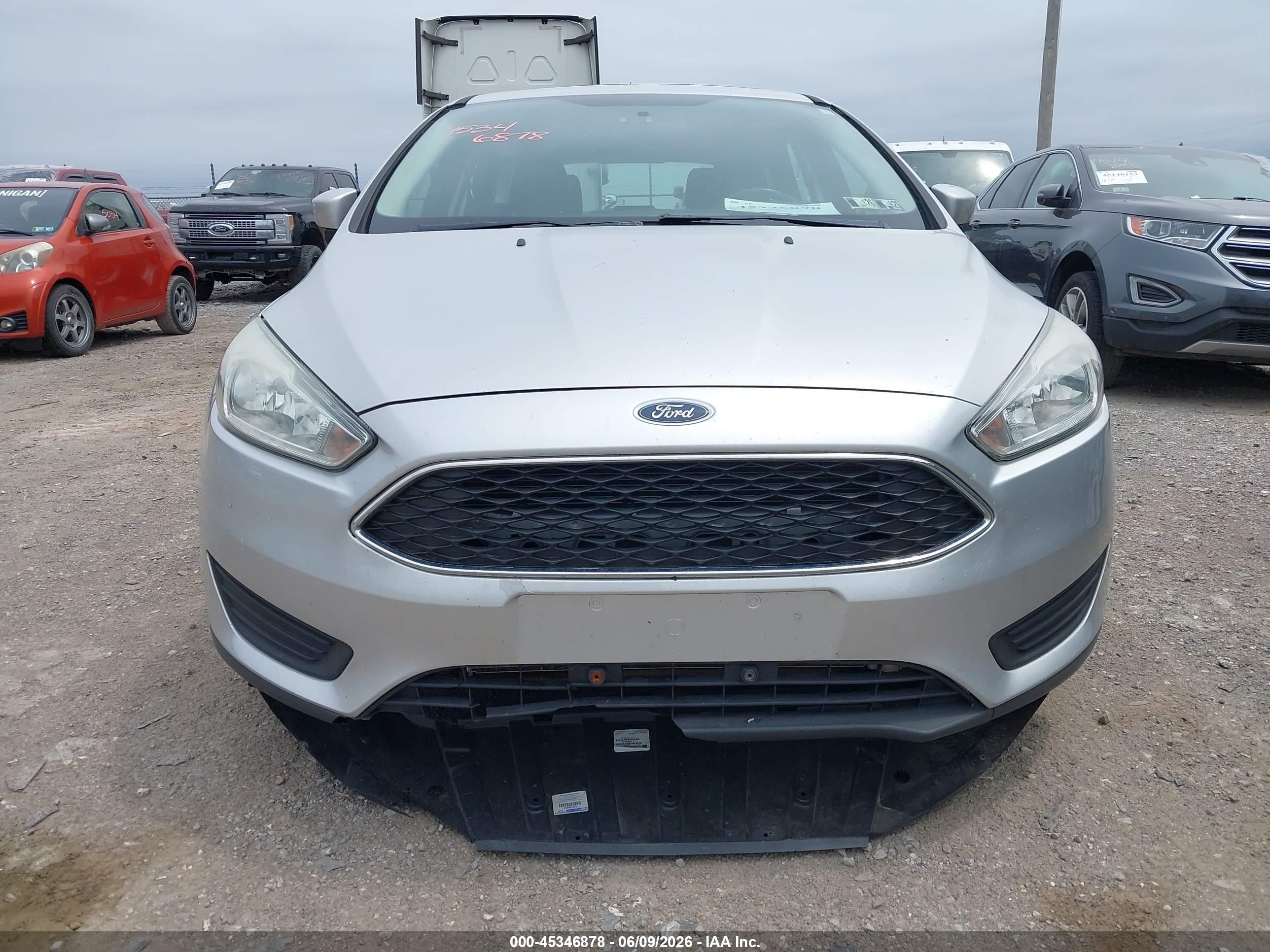 2018 Ford Focus Titanium Silver vin: 1FADP3N22JL261905