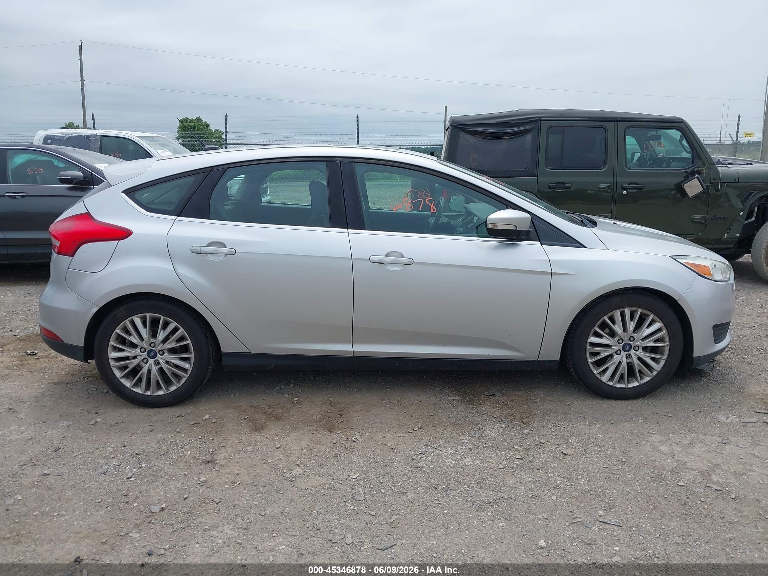 2018 Ford Focus Titanium Silver vin: 1FADP3N22JL261905