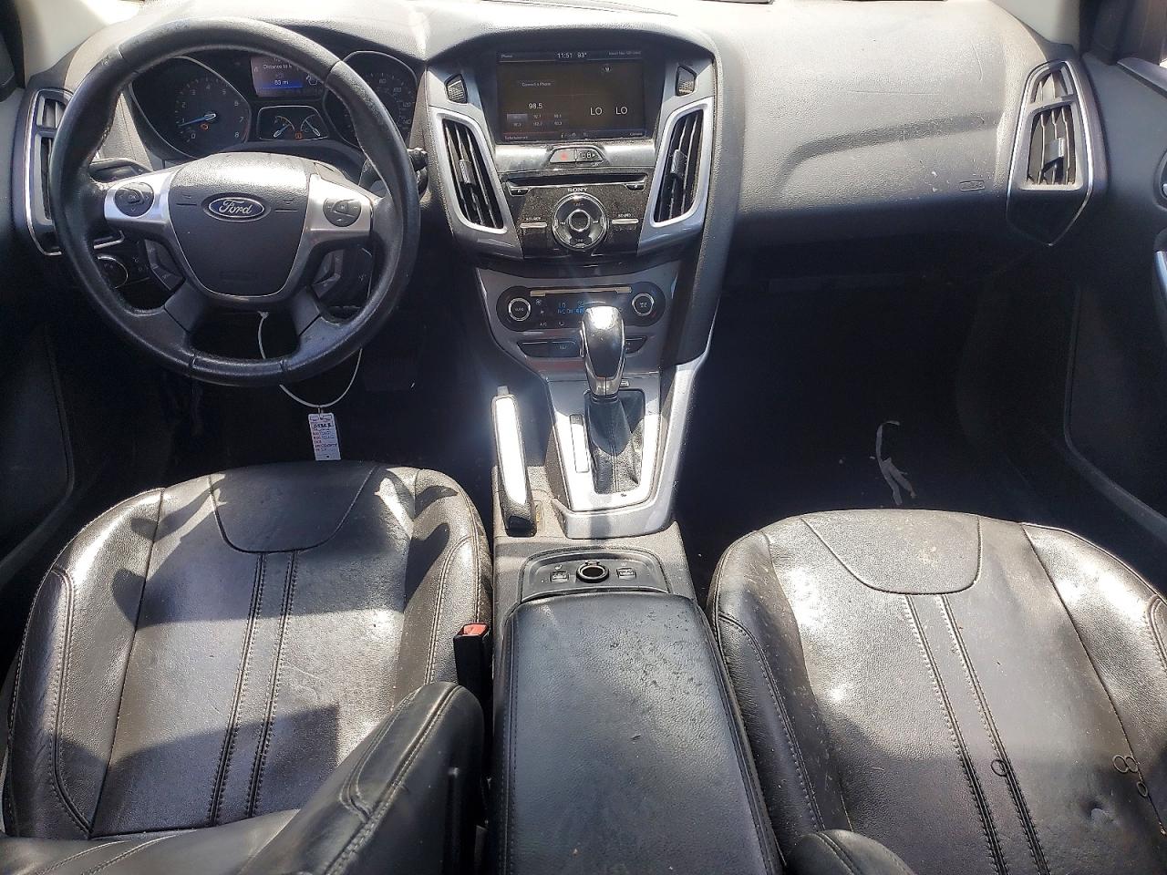 2013 Ford Focus Titanium White vin: 1FADP3N23DL141969